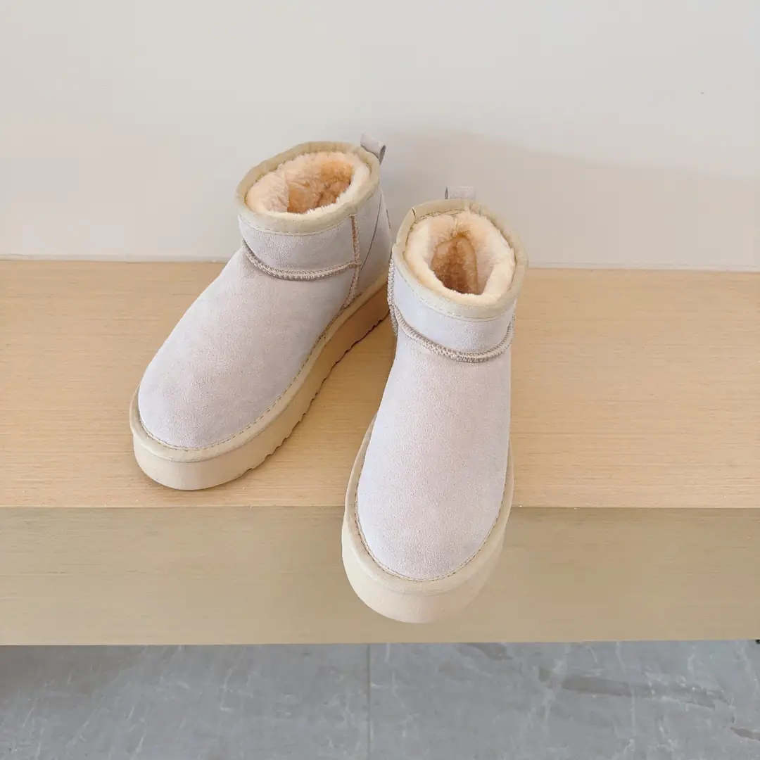 4324-39.99-ugg kids  24-35 gallery