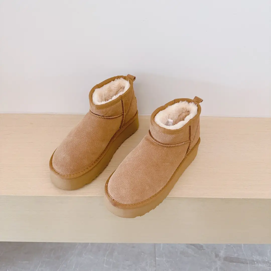 4324-39.99-ugg kids  24-35 gallery