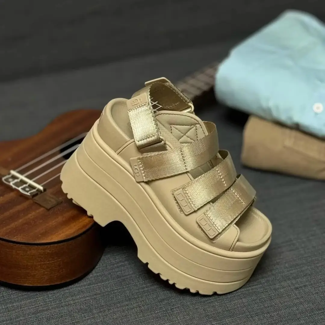 4331-110-ugg gallery