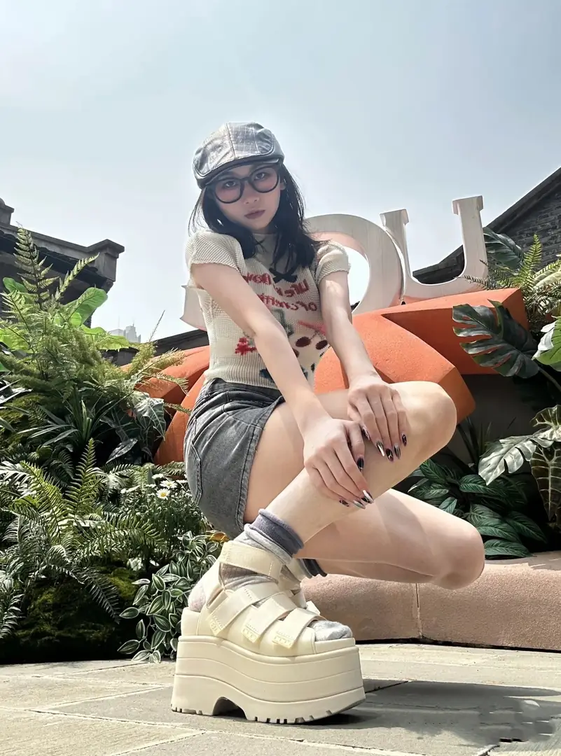 4331-110-ugg gallery