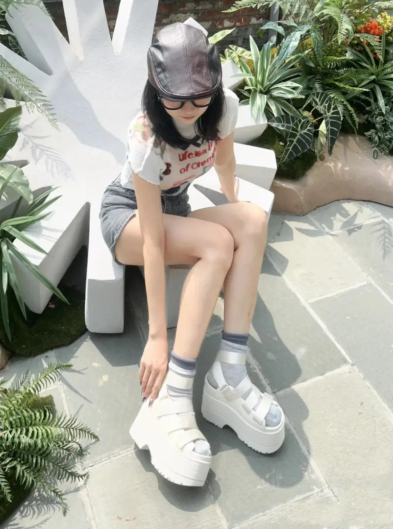 4331-110-ugg gallery