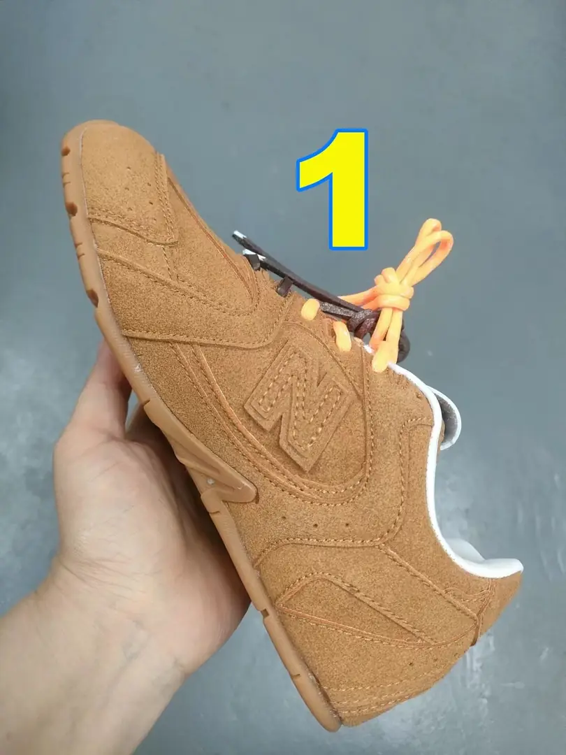 4336-63-New Balance &miumiu gallery