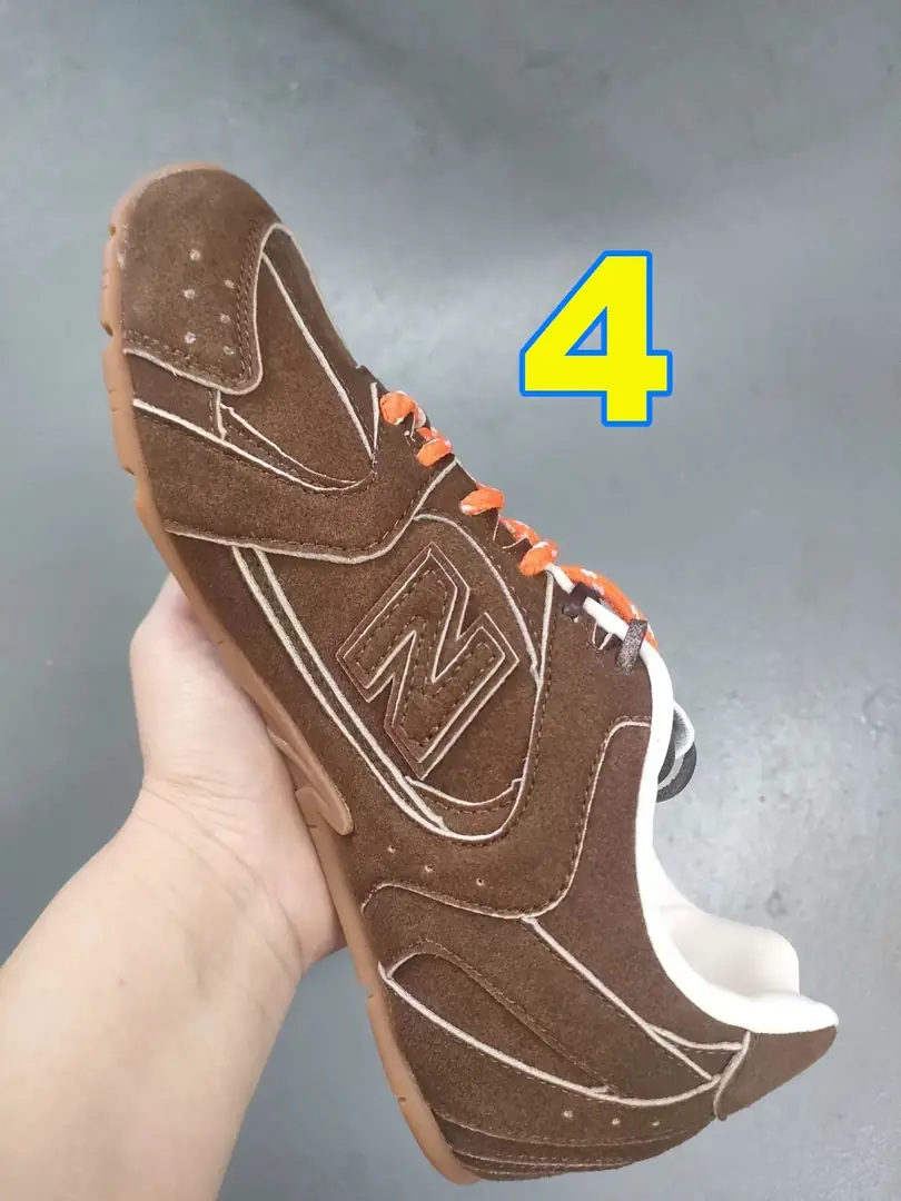 4336-63-New Balance &miumiu gallery