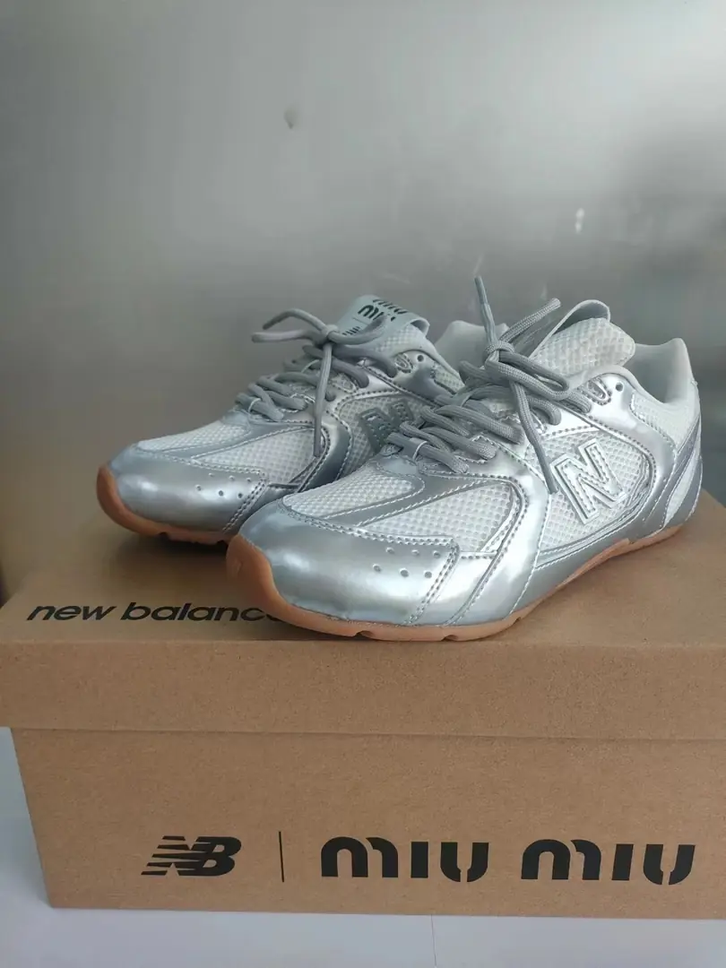 4336-63-New Balance &miumiu gallery