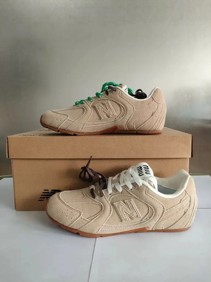 4336-63-New Balance &miumiu gallery