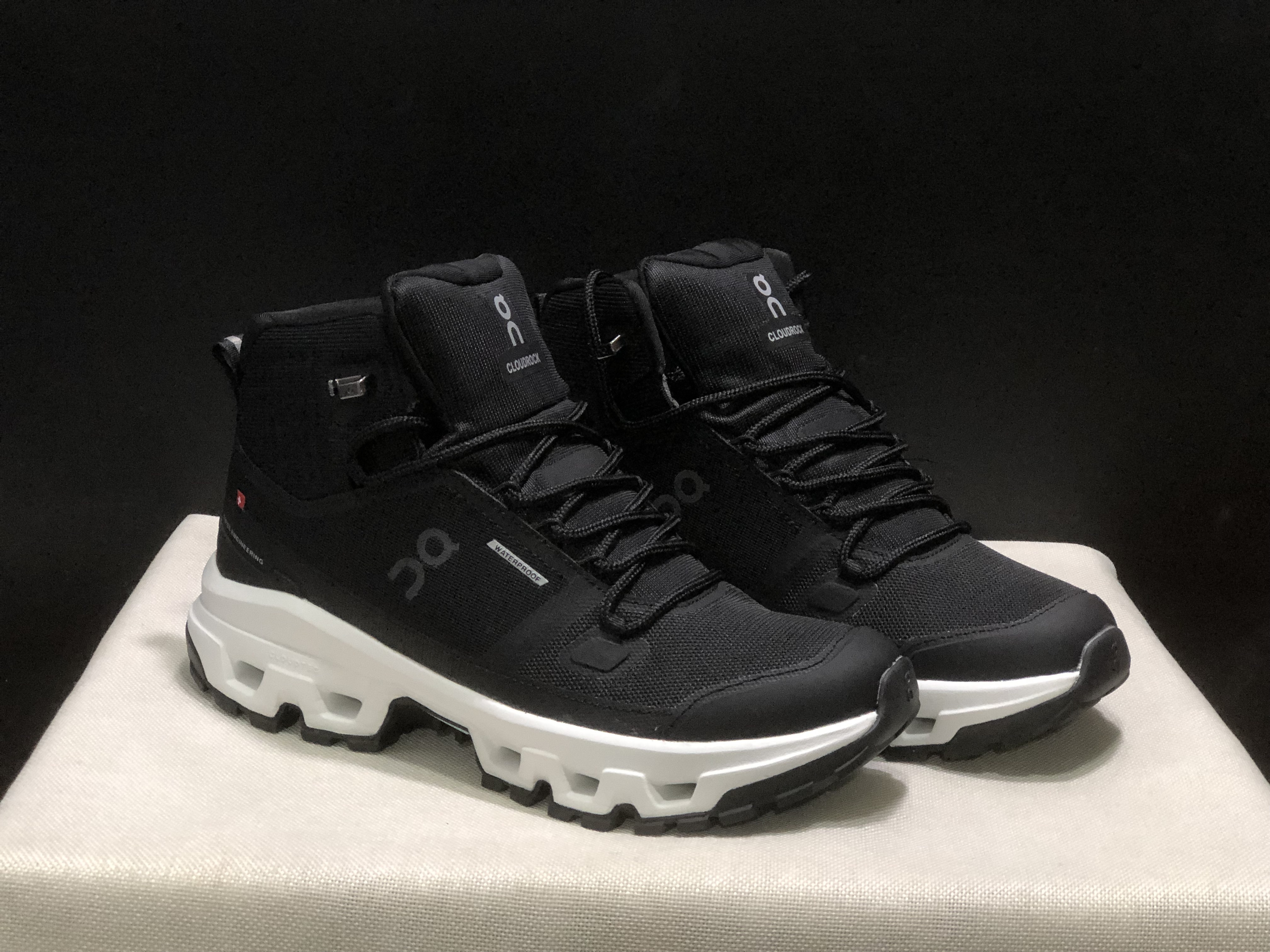 4374-75-qc Cloudrock Low WP gallery