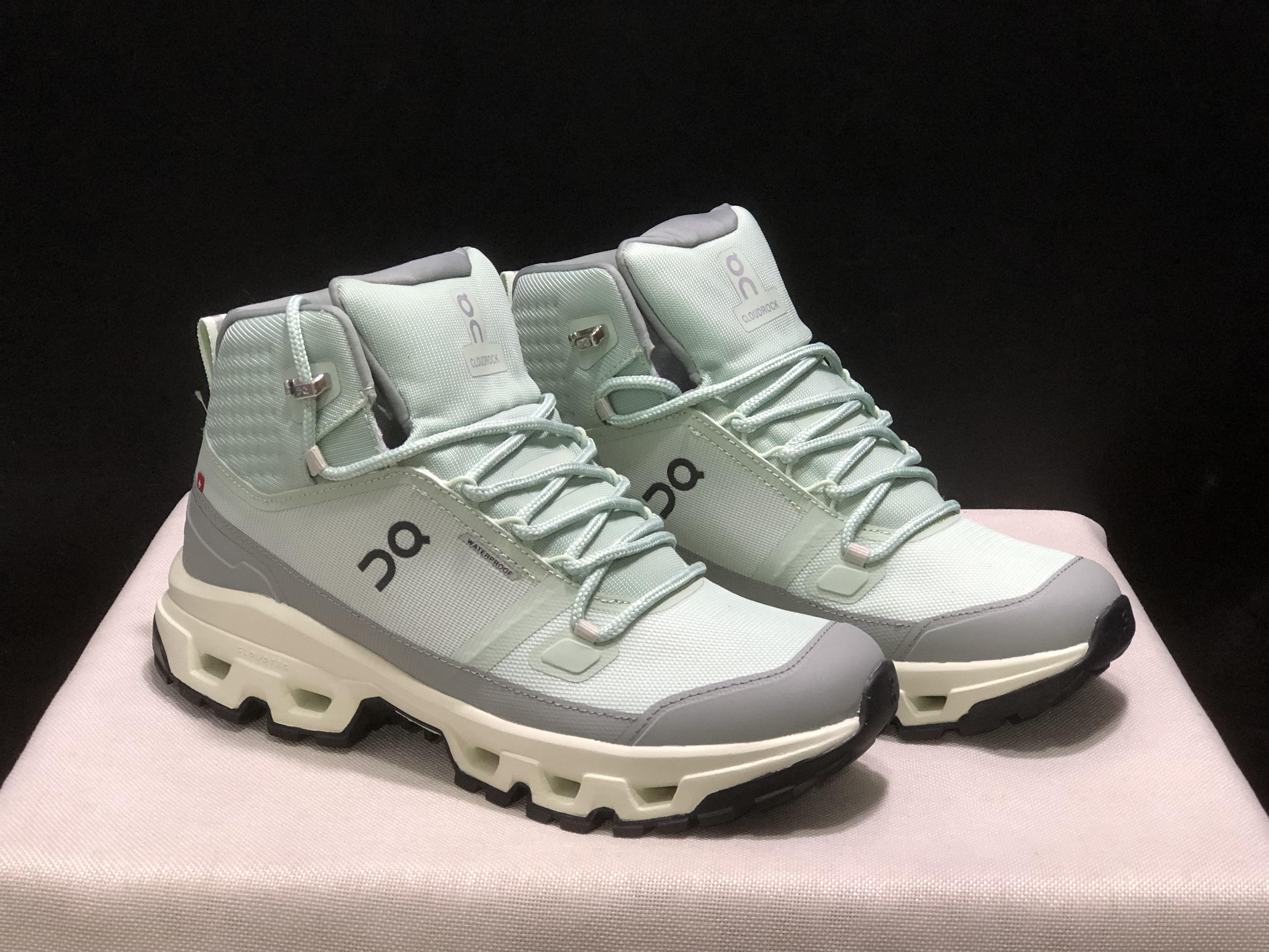 4374-75-qc Cloudrock Low WP gallery