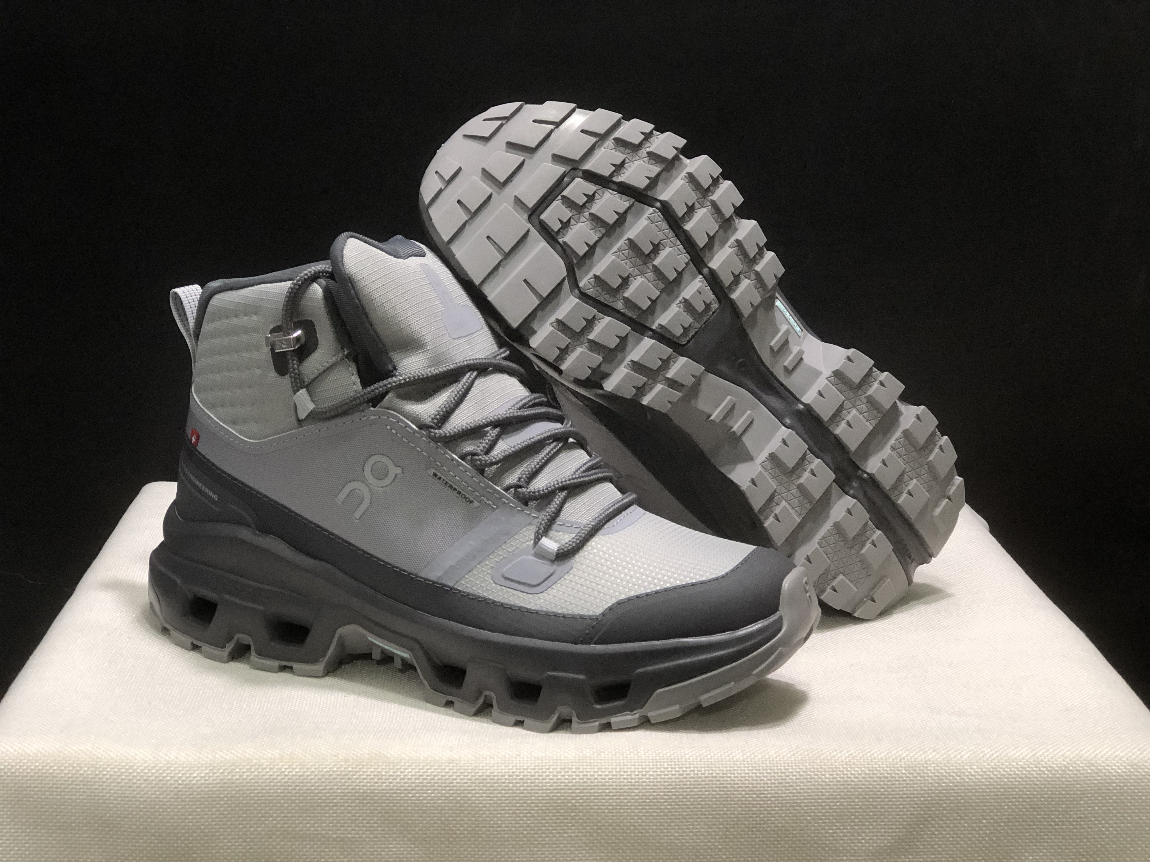 4374-75-qc Cloudrock Low WP gallery