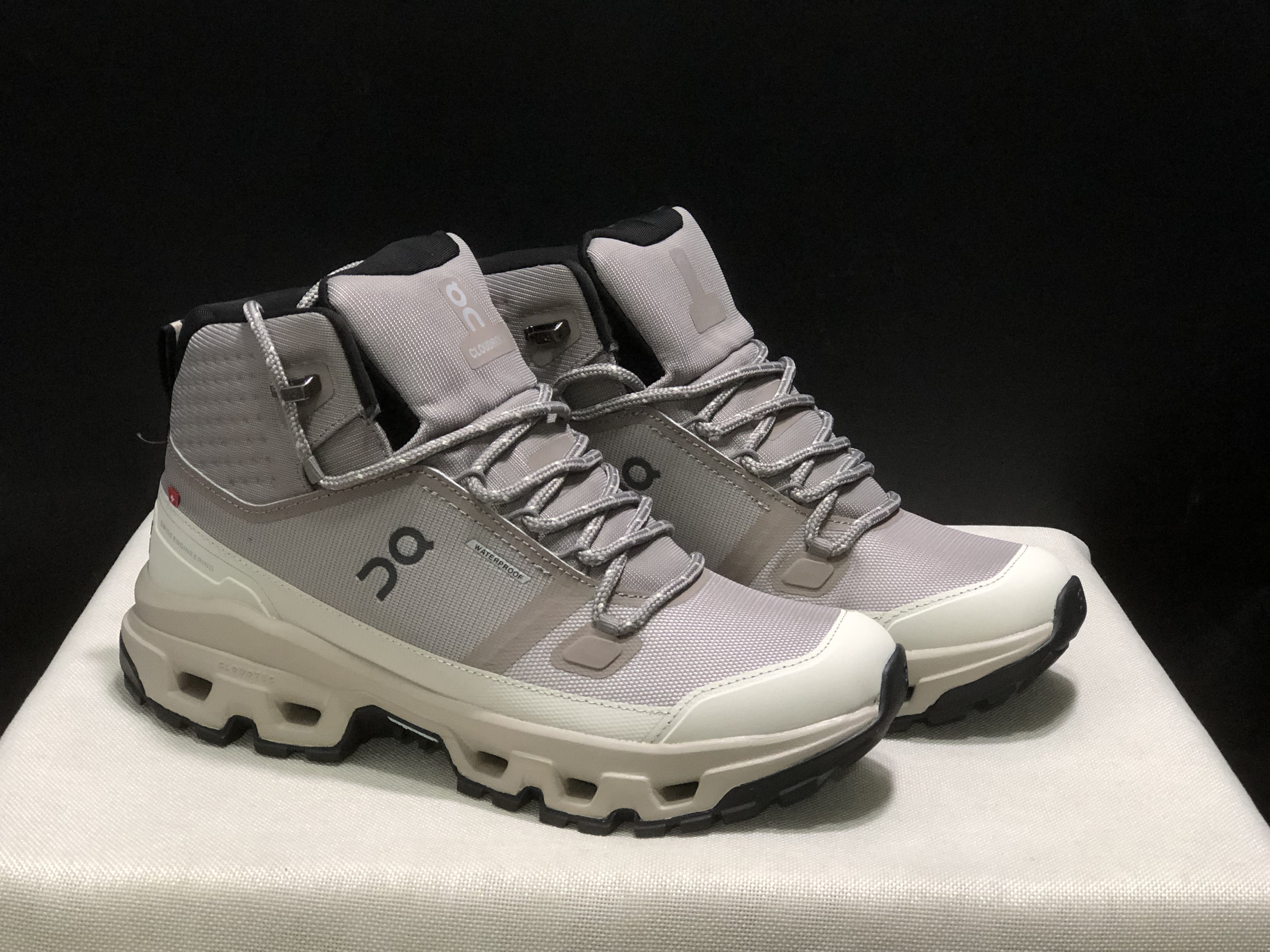 4374-75-qc Cloudrock Low WP gallery