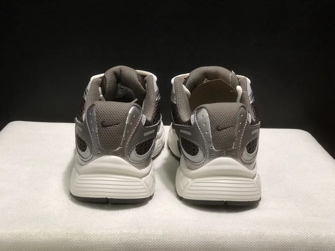 4376-55.99-NIKE V5 gallery