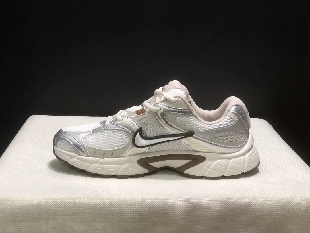 4376-55.99-NIKE V5 gallery