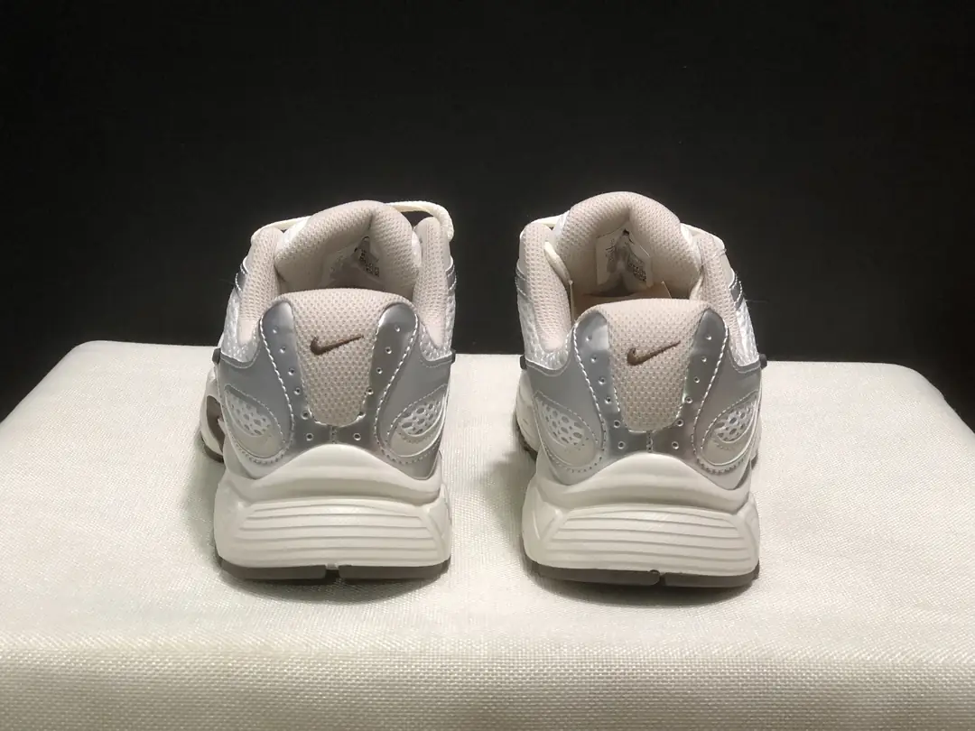 4376-55.99-NIKE V5 gallery