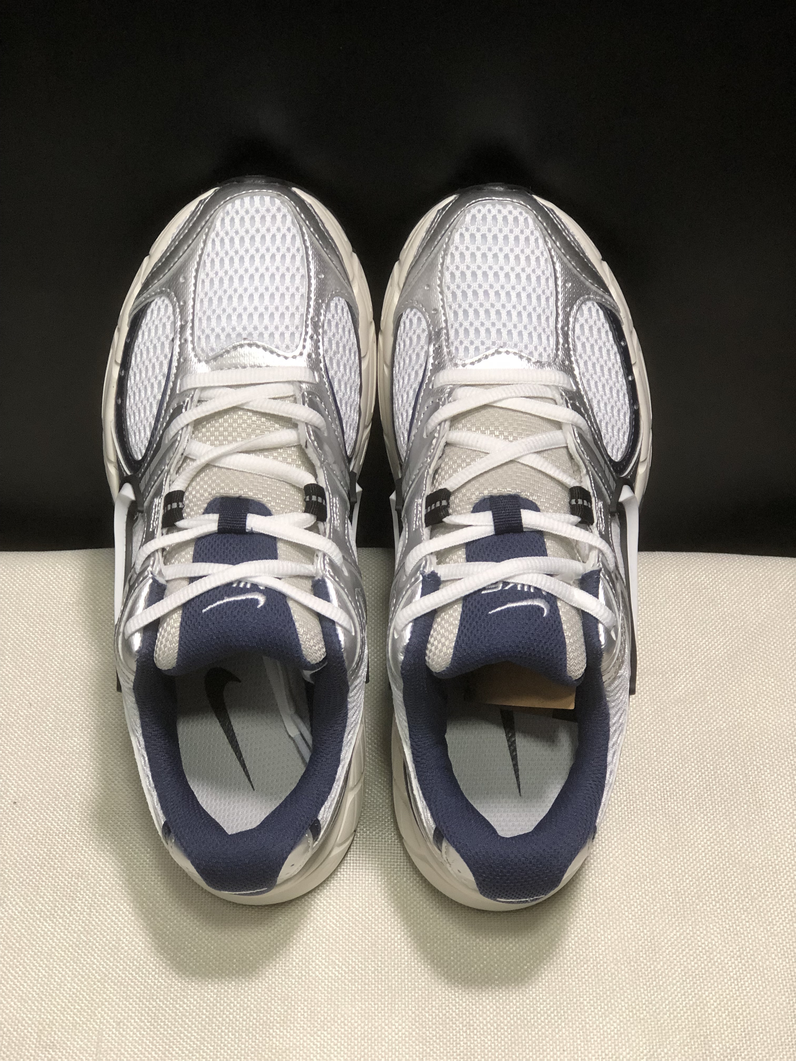 4376-55.99-NIKE V5 gallery