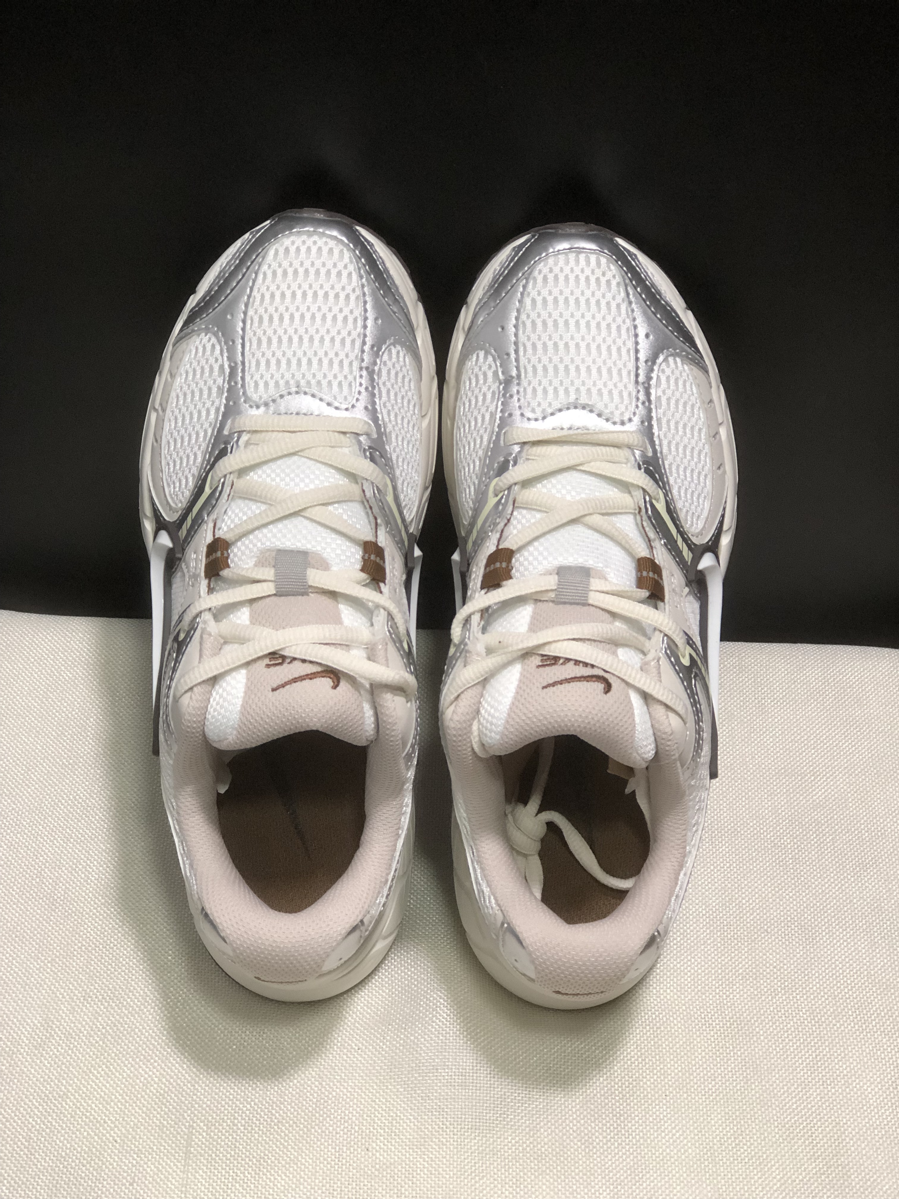 4376-55.99-NIKE V5 gallery