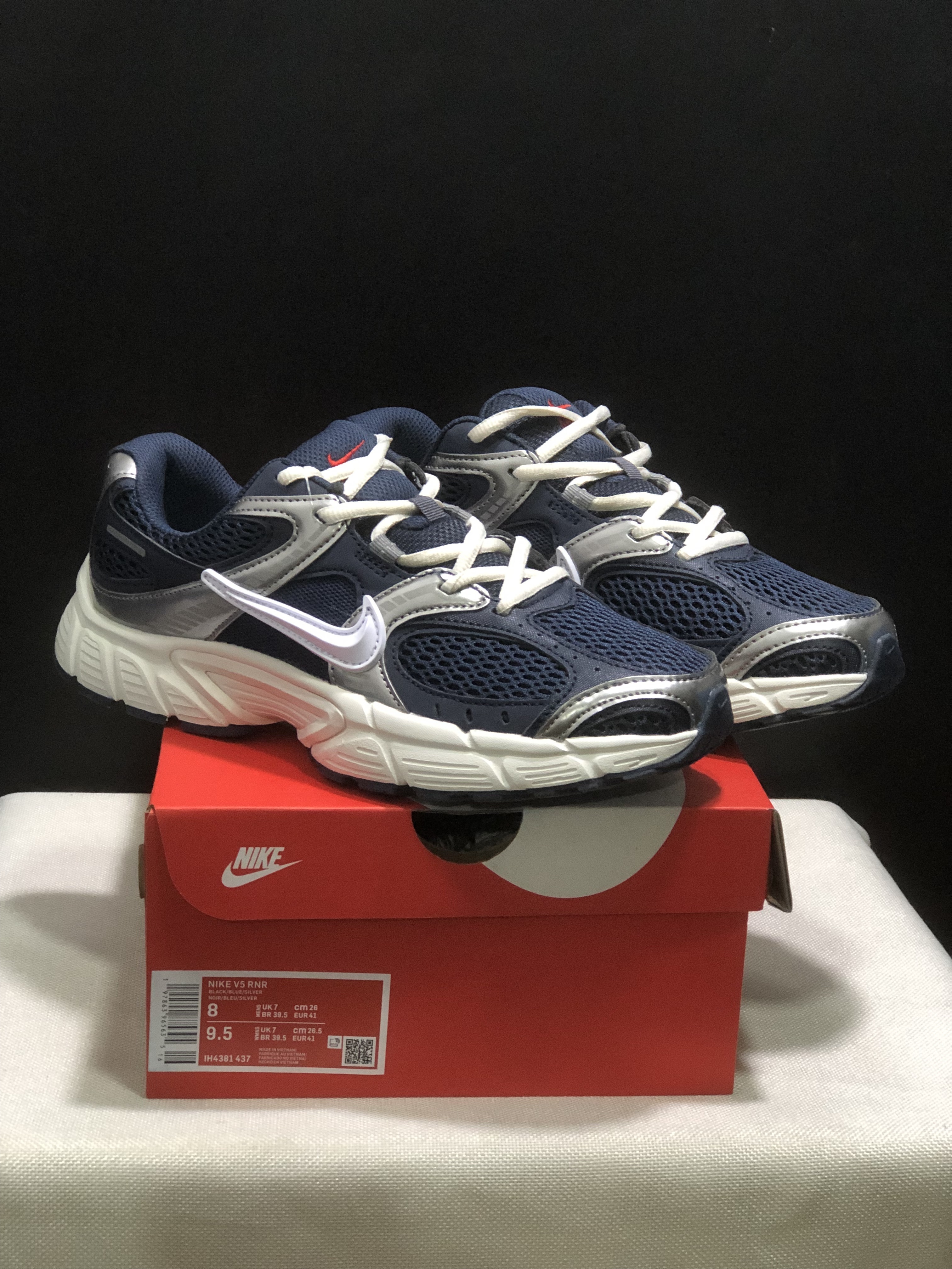 4376-55.99-NIKE V5 gallery