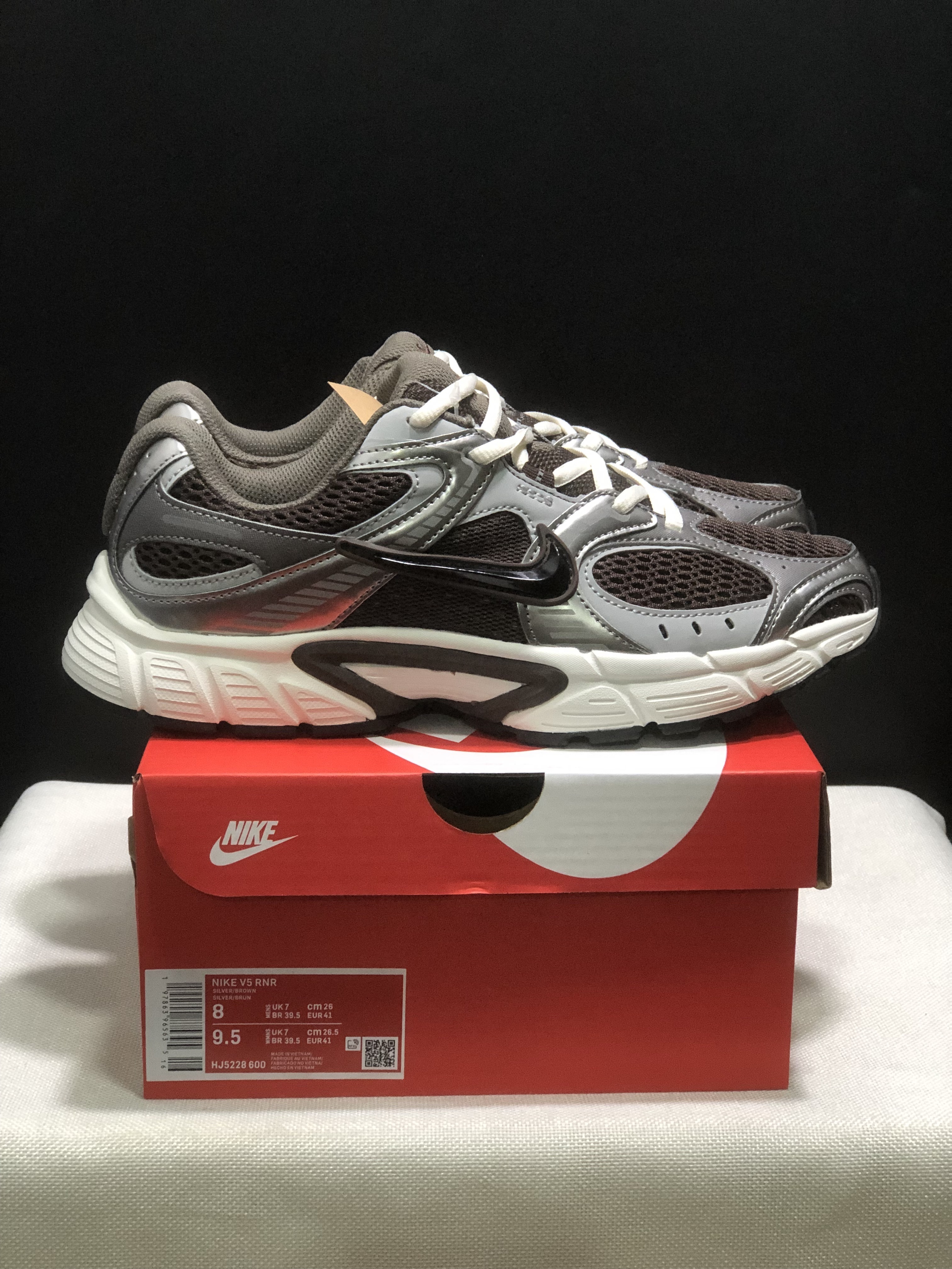 4376-55.99-NIKE V5 gallery