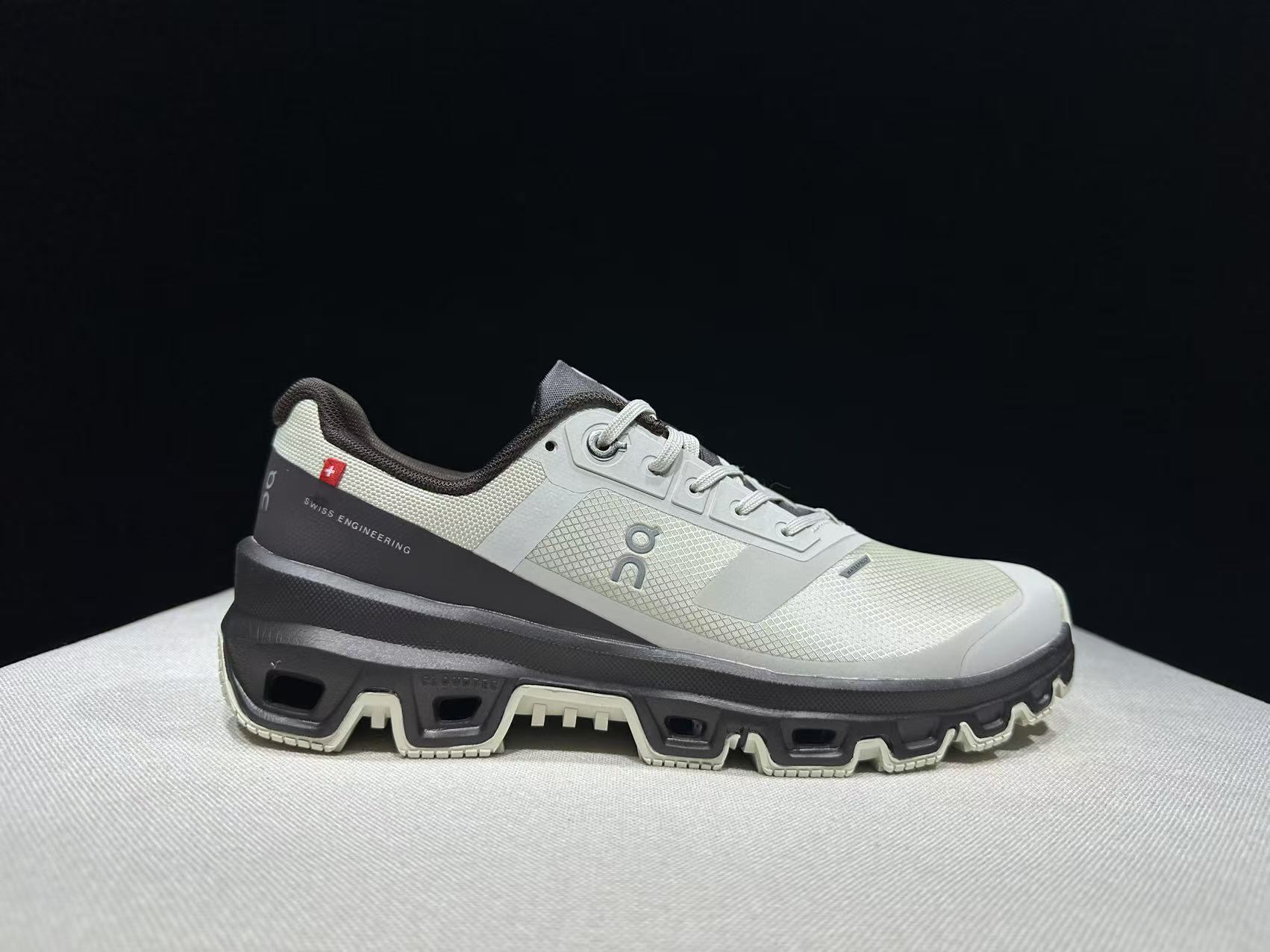 4379-65-QC-Cloudventrure gallery