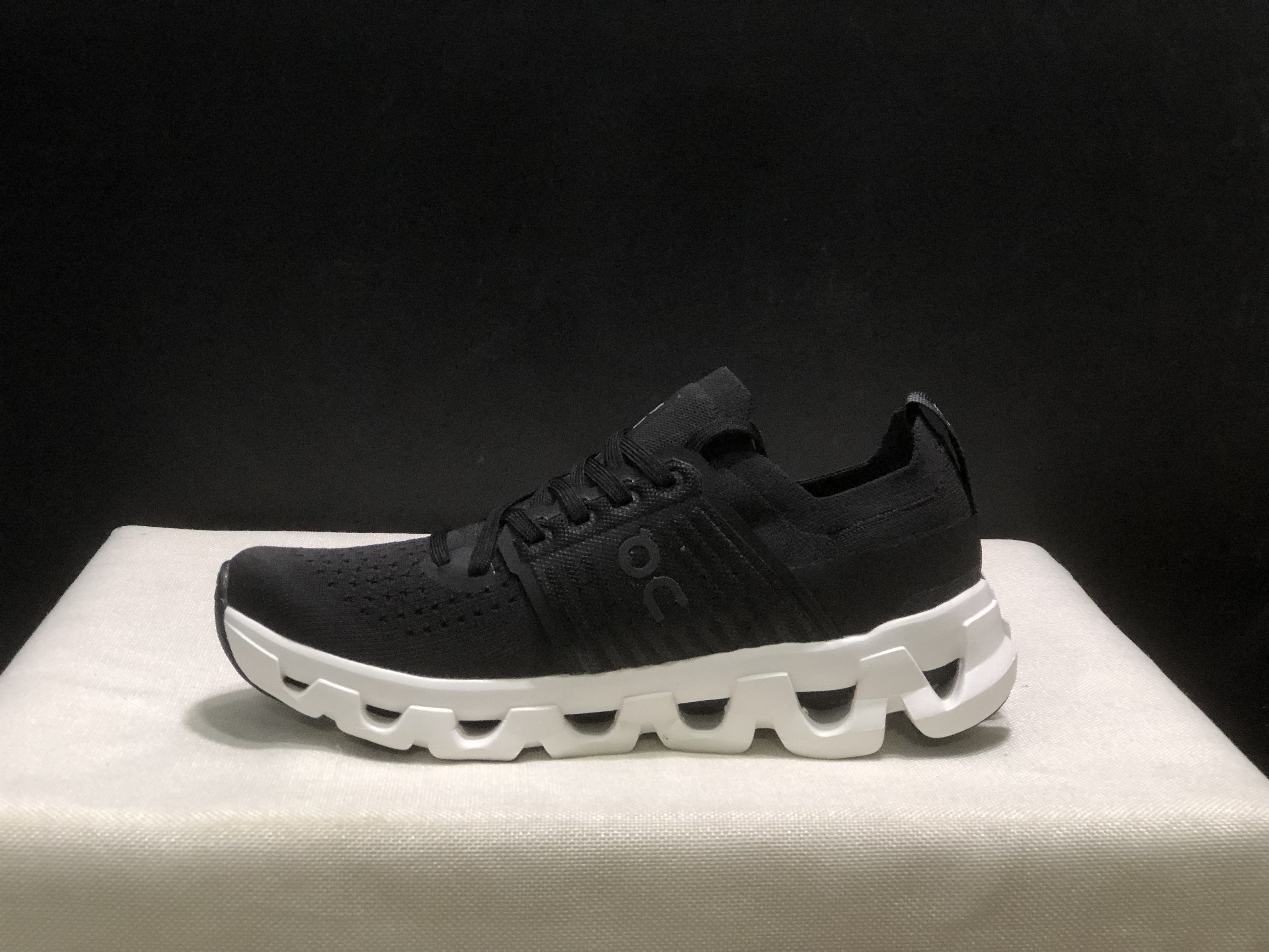 4380-59.99-QC-Cloudswift 4 gallery