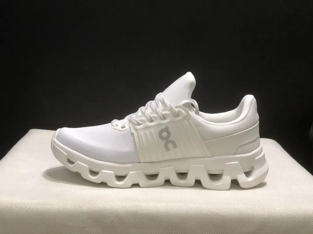 4380-59.99-QC-Cloudswift 4 gallery