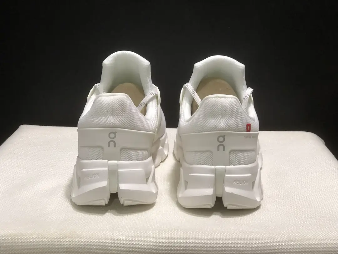 4380-59.99-QC-Cloudswift 4 gallery