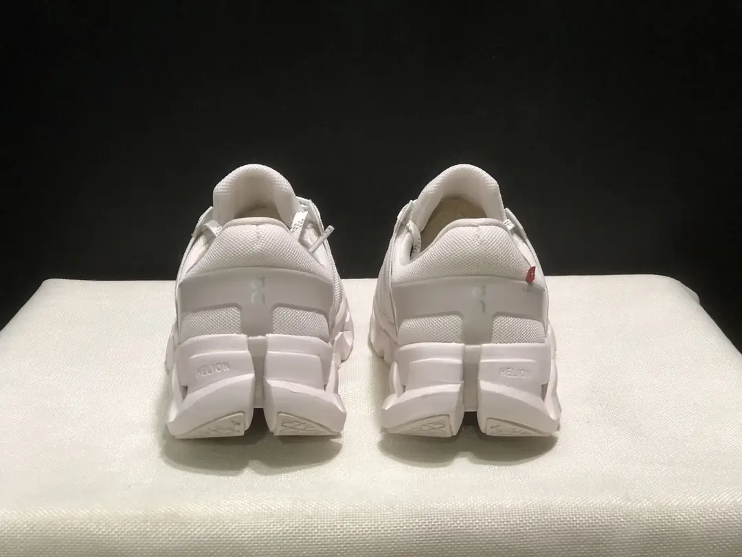 4380-59.99-QC-Cloudswift 4 gallery