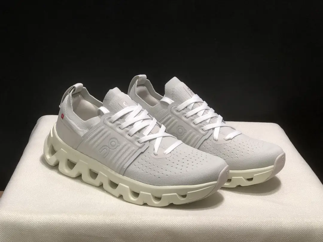 4380-59.99-QC-Cloudswift 4 gallery