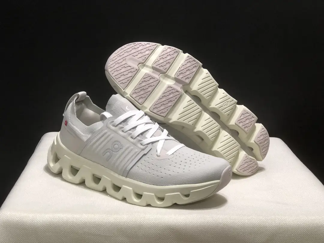 4380-59.99-QC-Cloudswift 4 gallery