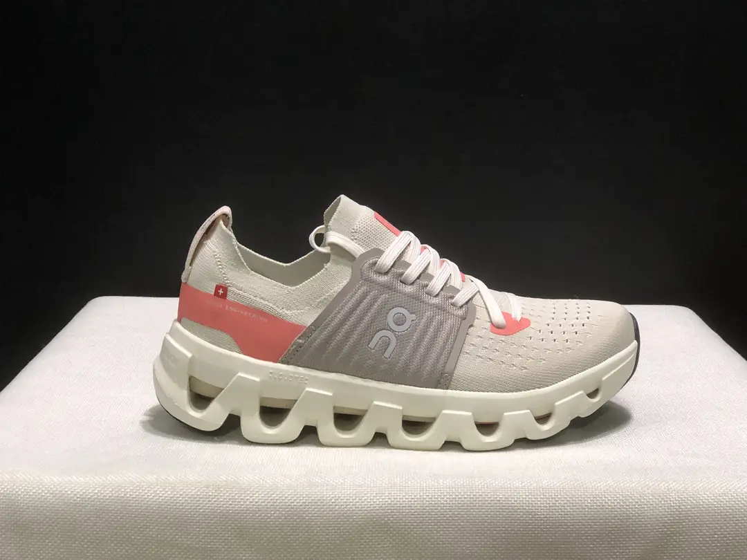 4380-59.99-QC-Cloudswift 4 gallery