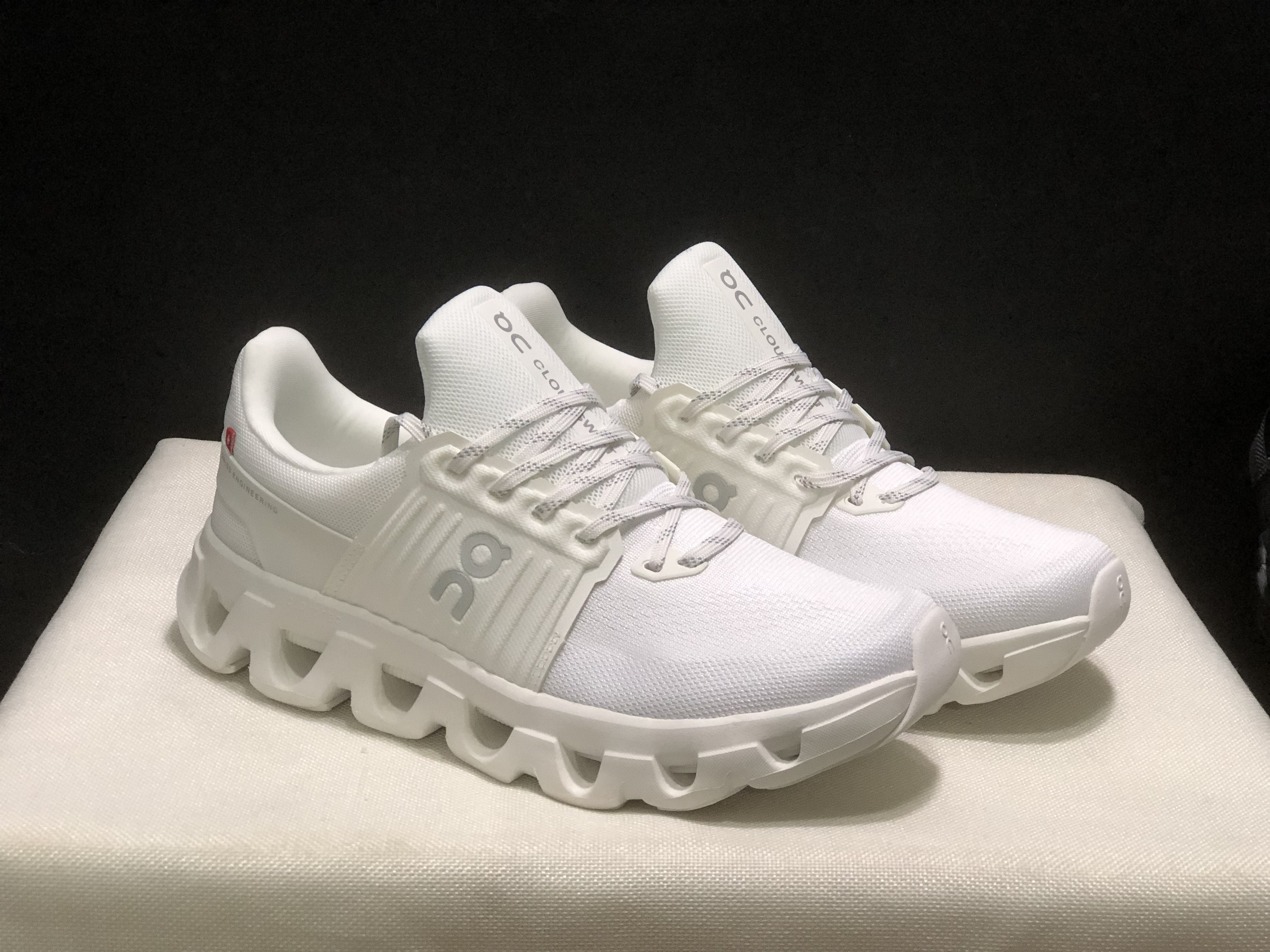 4380-59.99-QC-Cloudswift 4 gallery