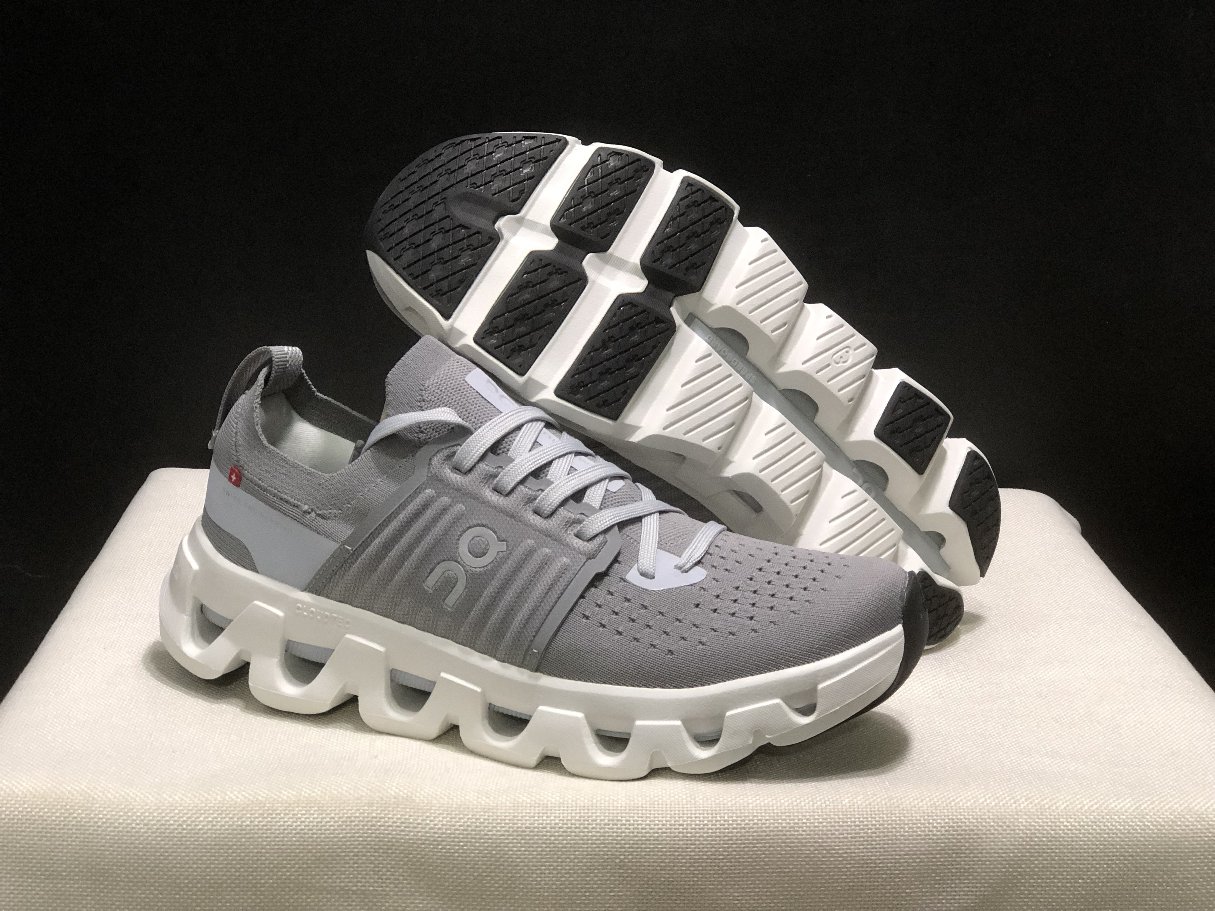 4380-59.99-QC-Cloudswift 4 gallery