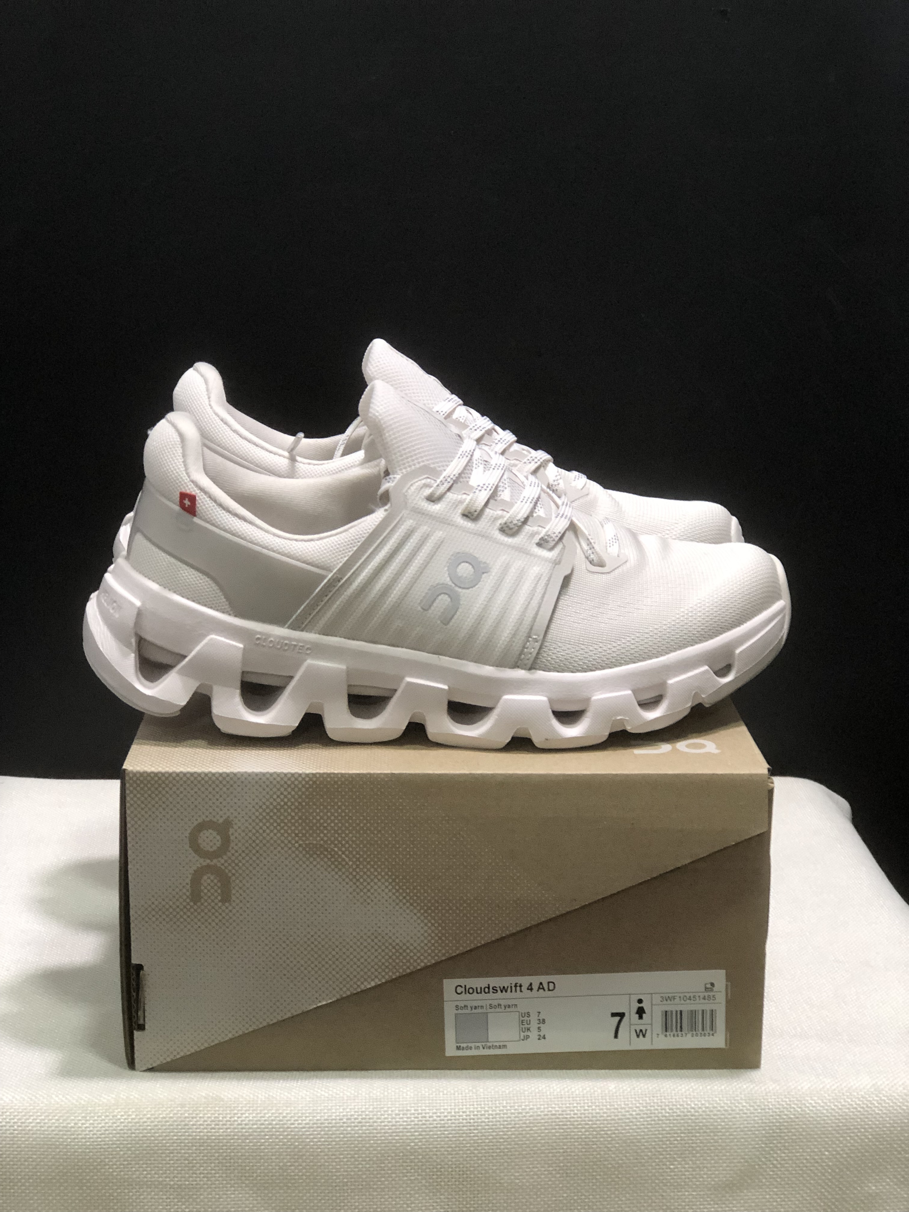 4380-59.99-QC-Cloudswift 4 gallery