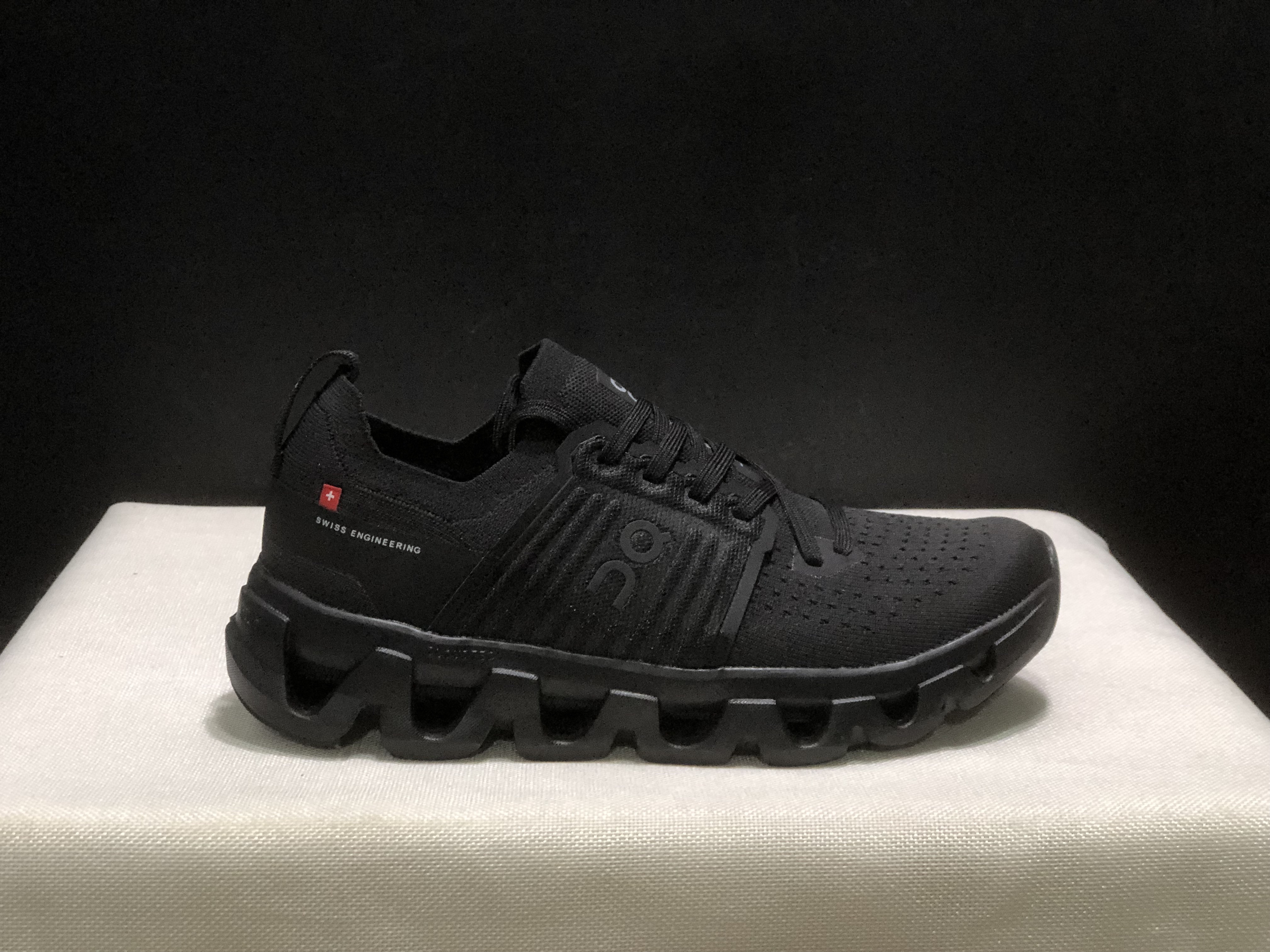 4380-59.99-QC-Cloudswift 4 gallery