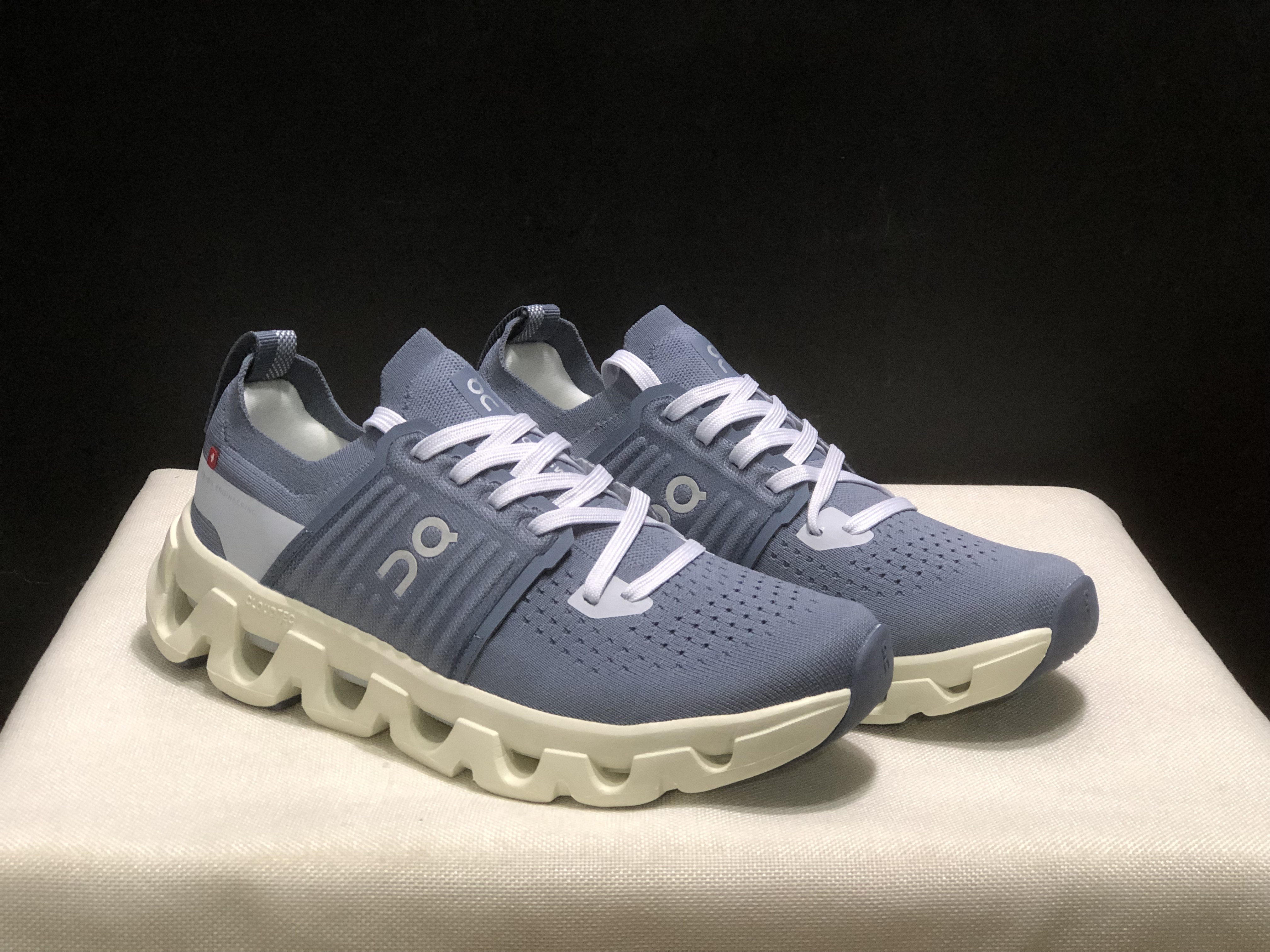 4380-59.99-QC-Cloudswift 4 gallery
