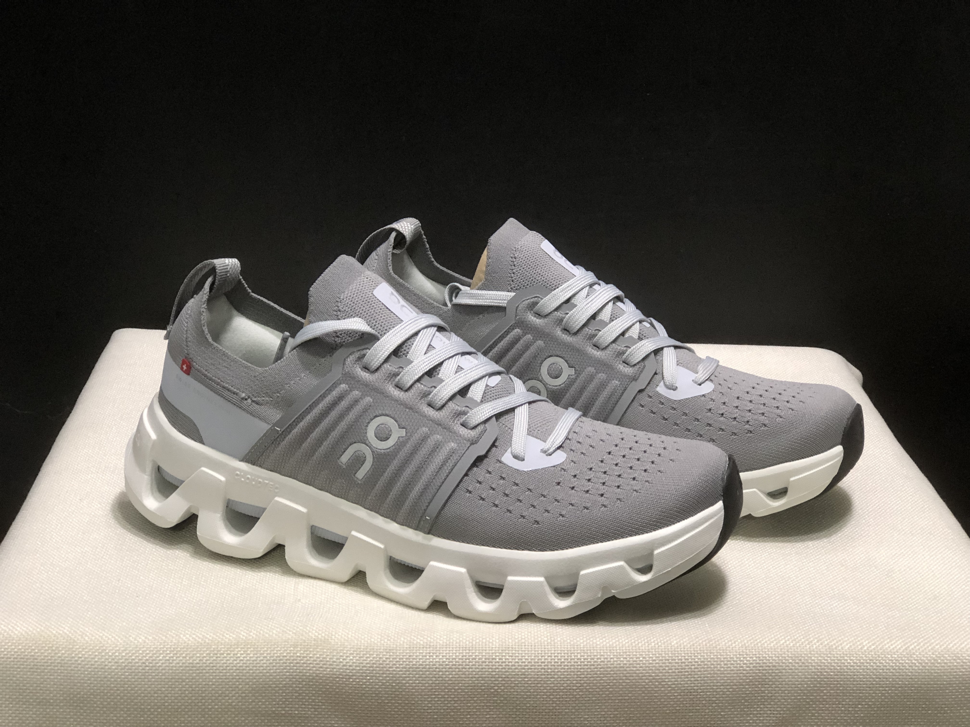 4380-59.99-QC-Cloudswift 4 gallery