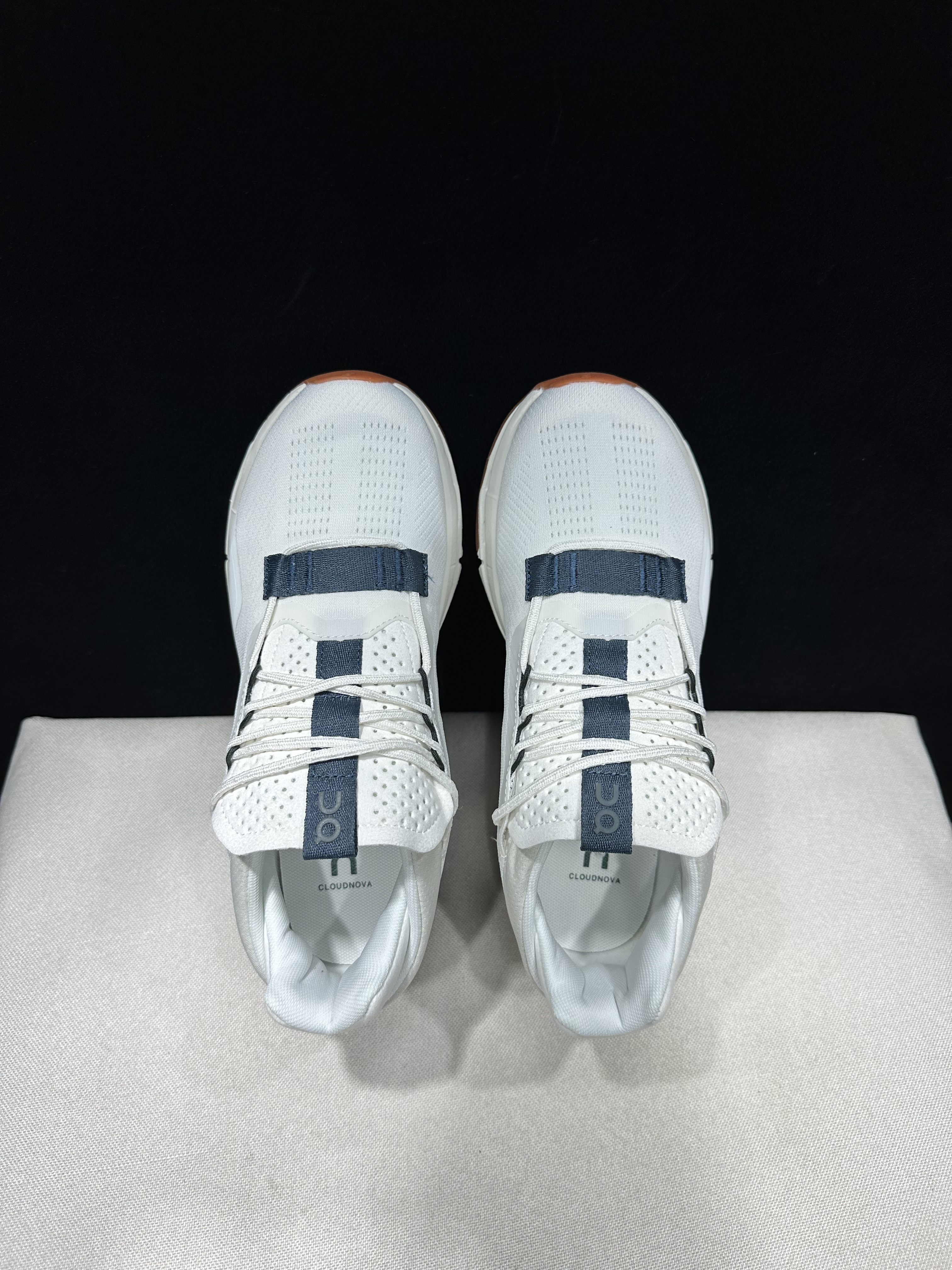 4382-55.99-qc- Cloudnova 2 gallery