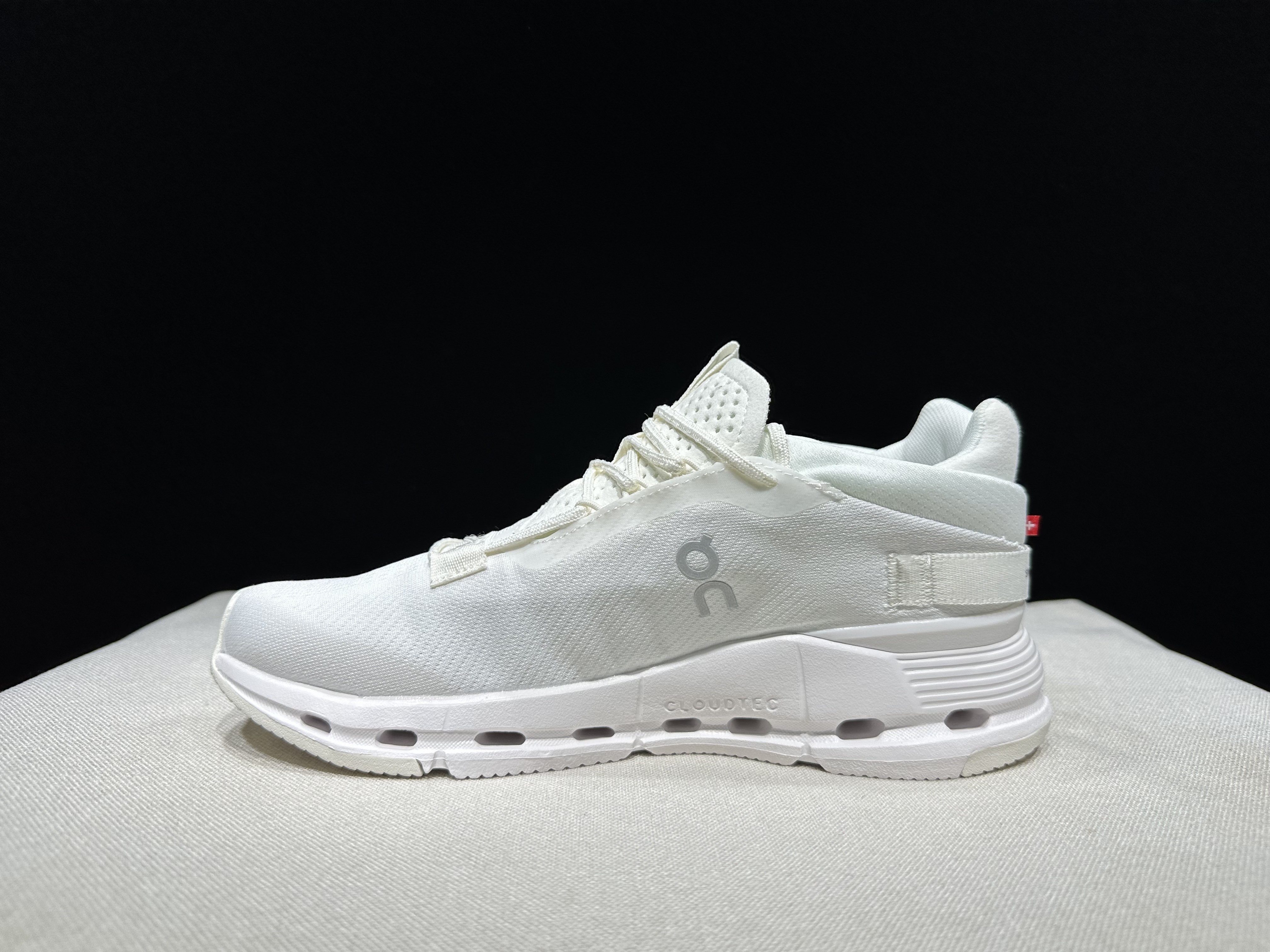 4382-55.99-qc- Cloudnova 2 gallery