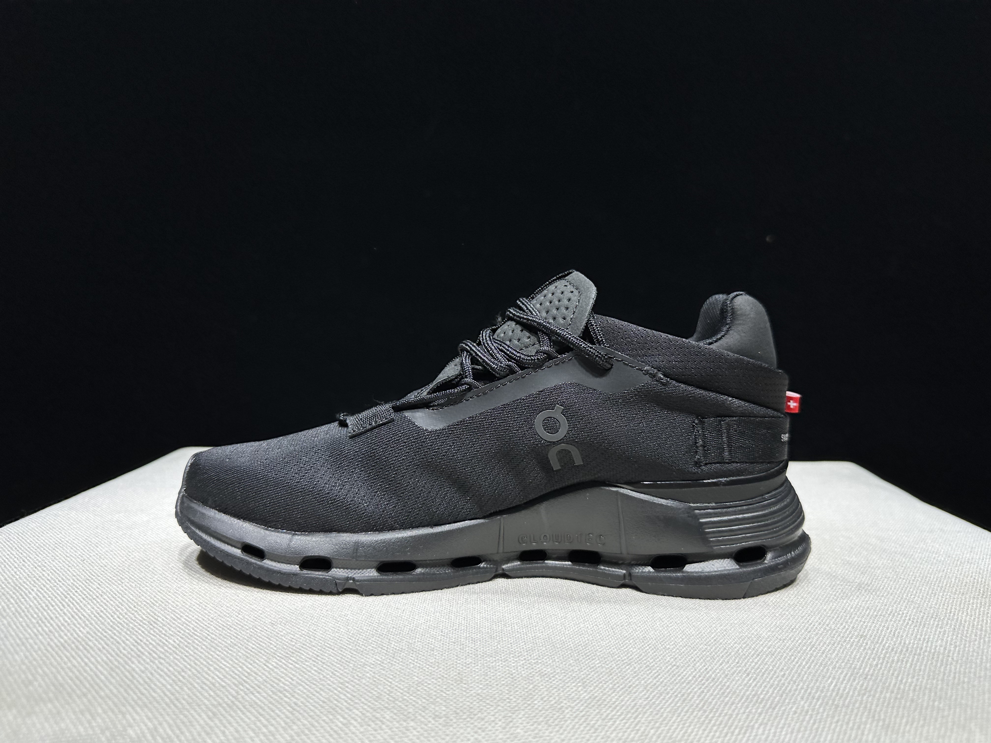 4382-55.99-qc- Cloudnova 2 gallery