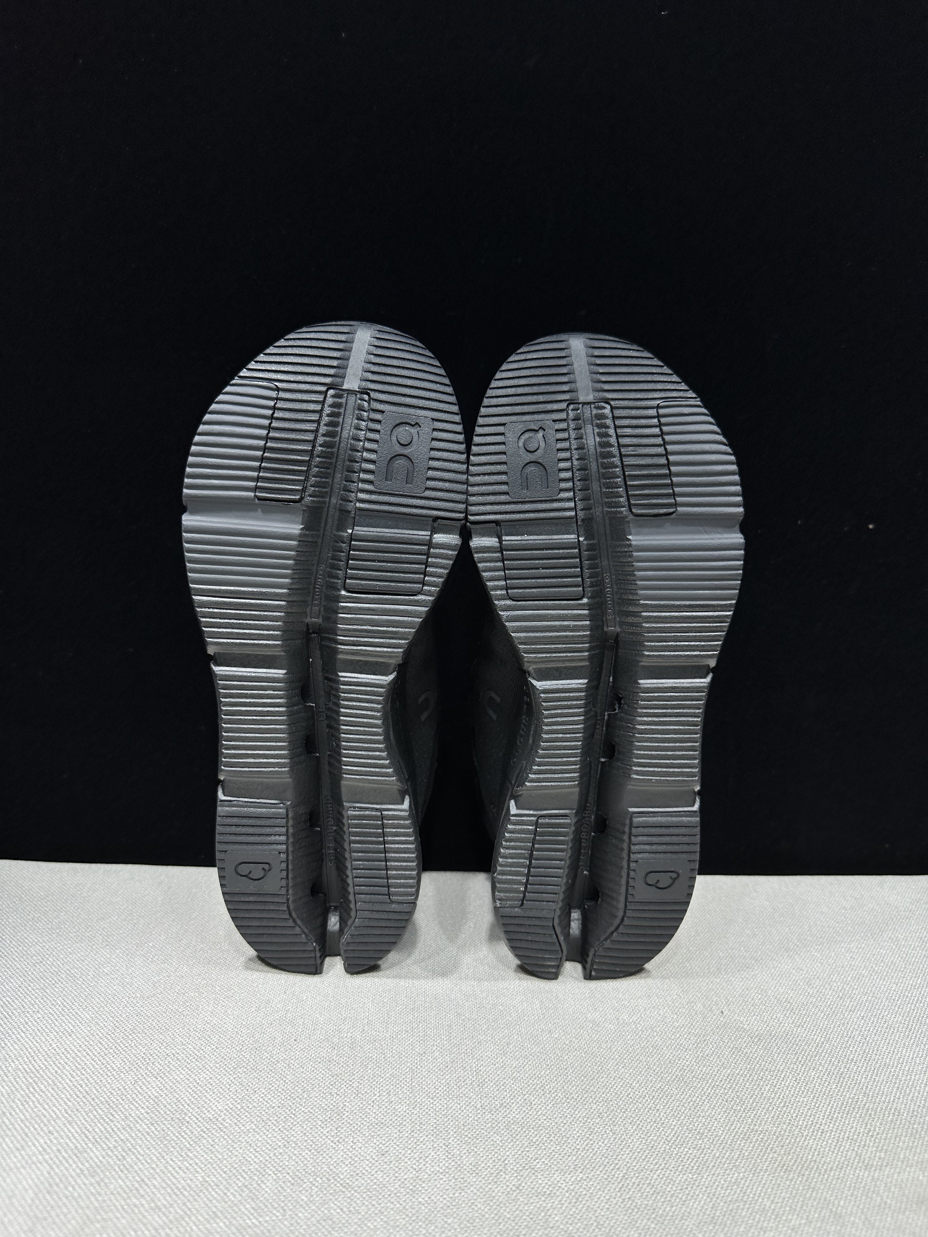 4382-55.99-qc- Cloudnova 2 gallery