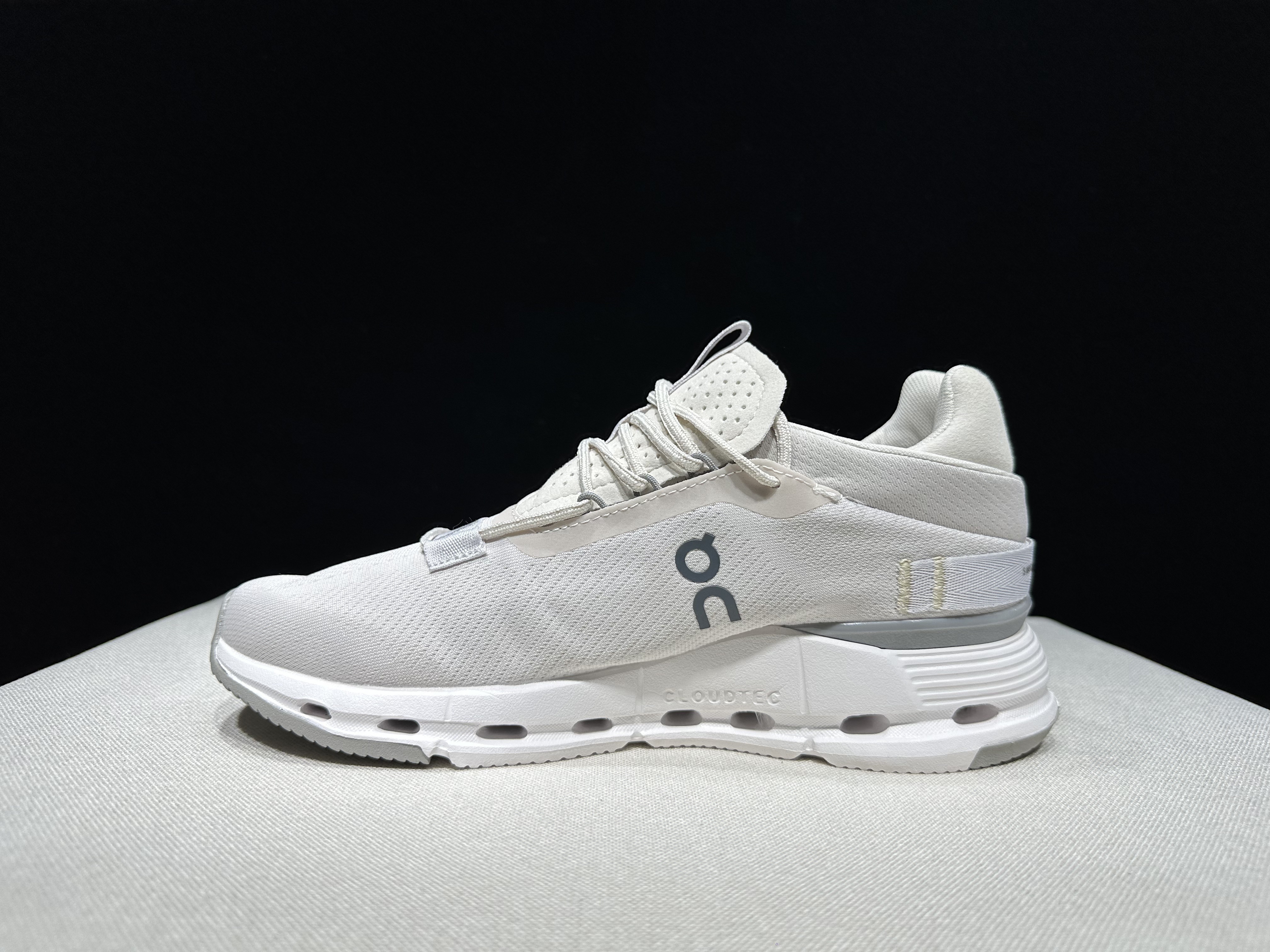 4382-55.99-qc- Cloudnova 2 gallery