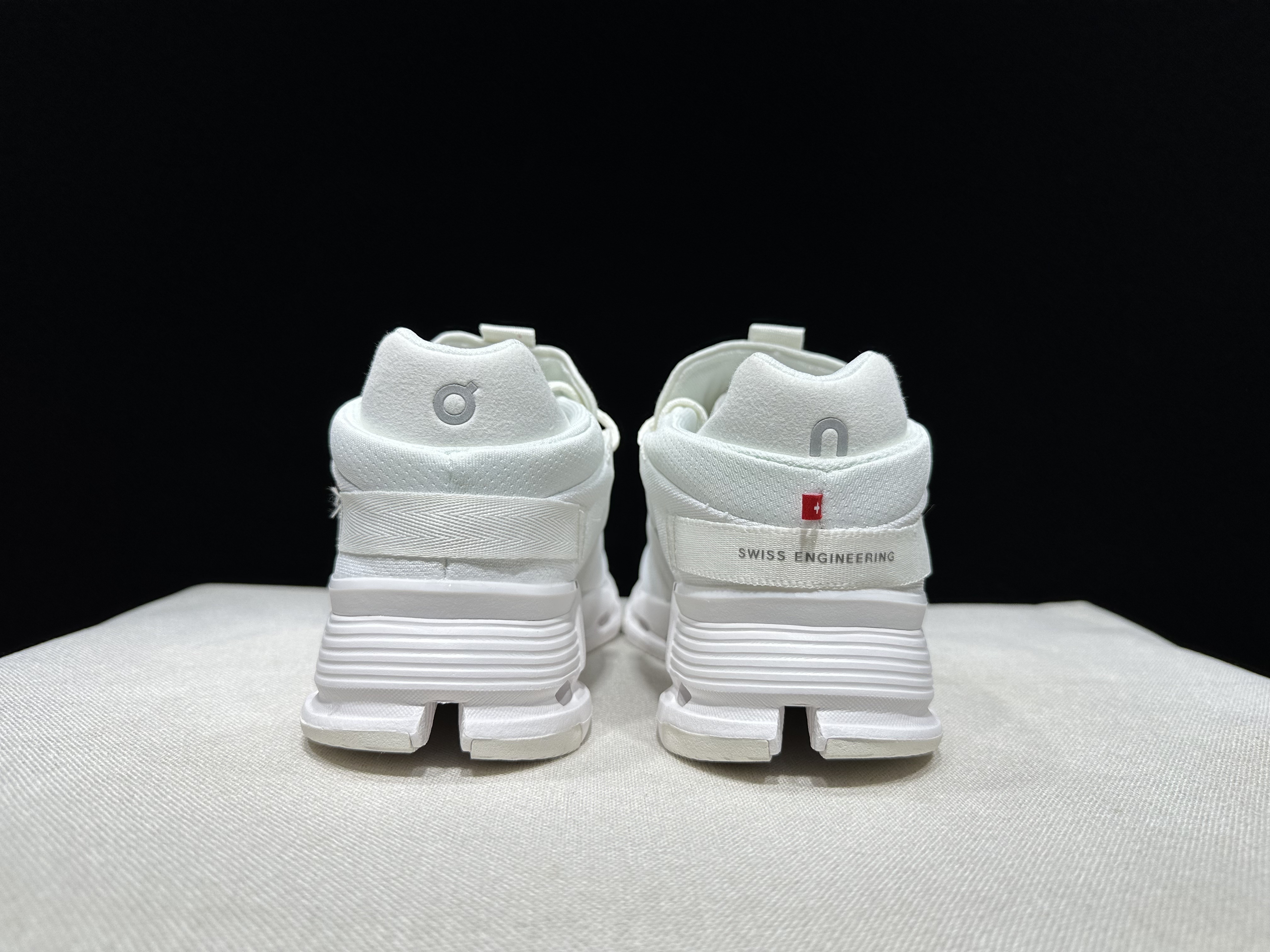 4382-55.99-qc- Cloudnova 2 gallery