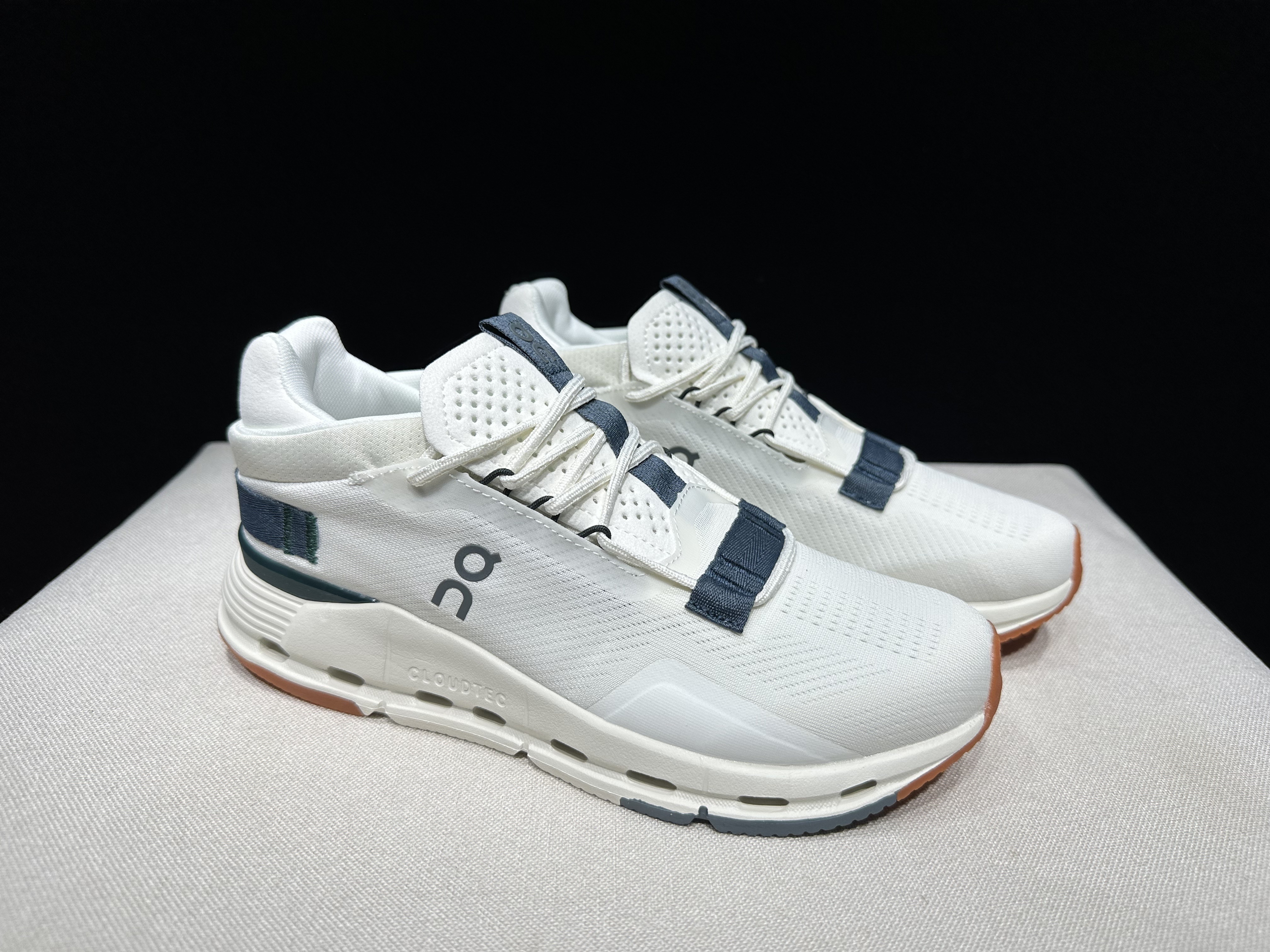 4382-55.99-qc- Cloudnova 2 gallery