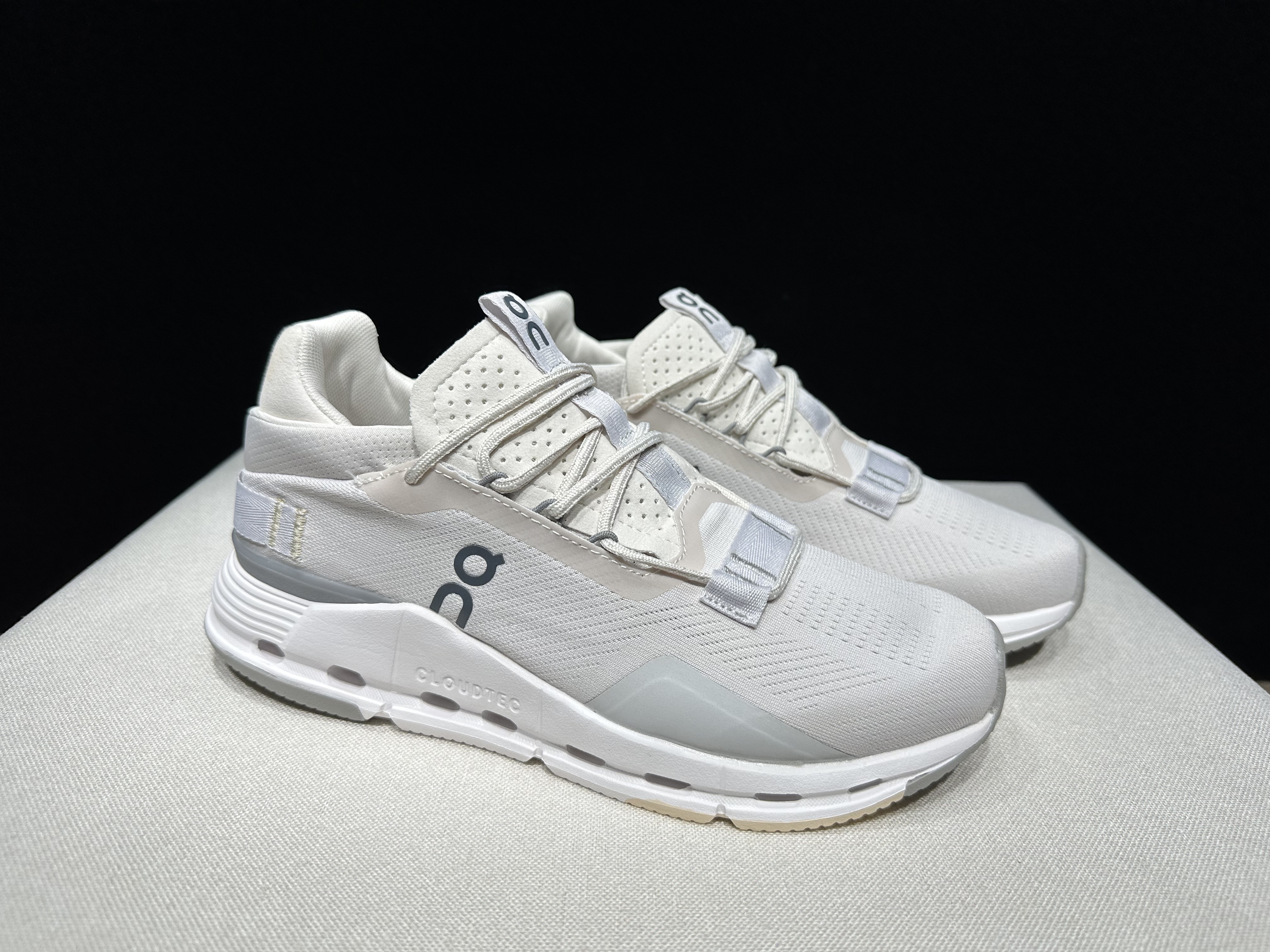 4382-55.99-qc- Cloudnova 2 gallery