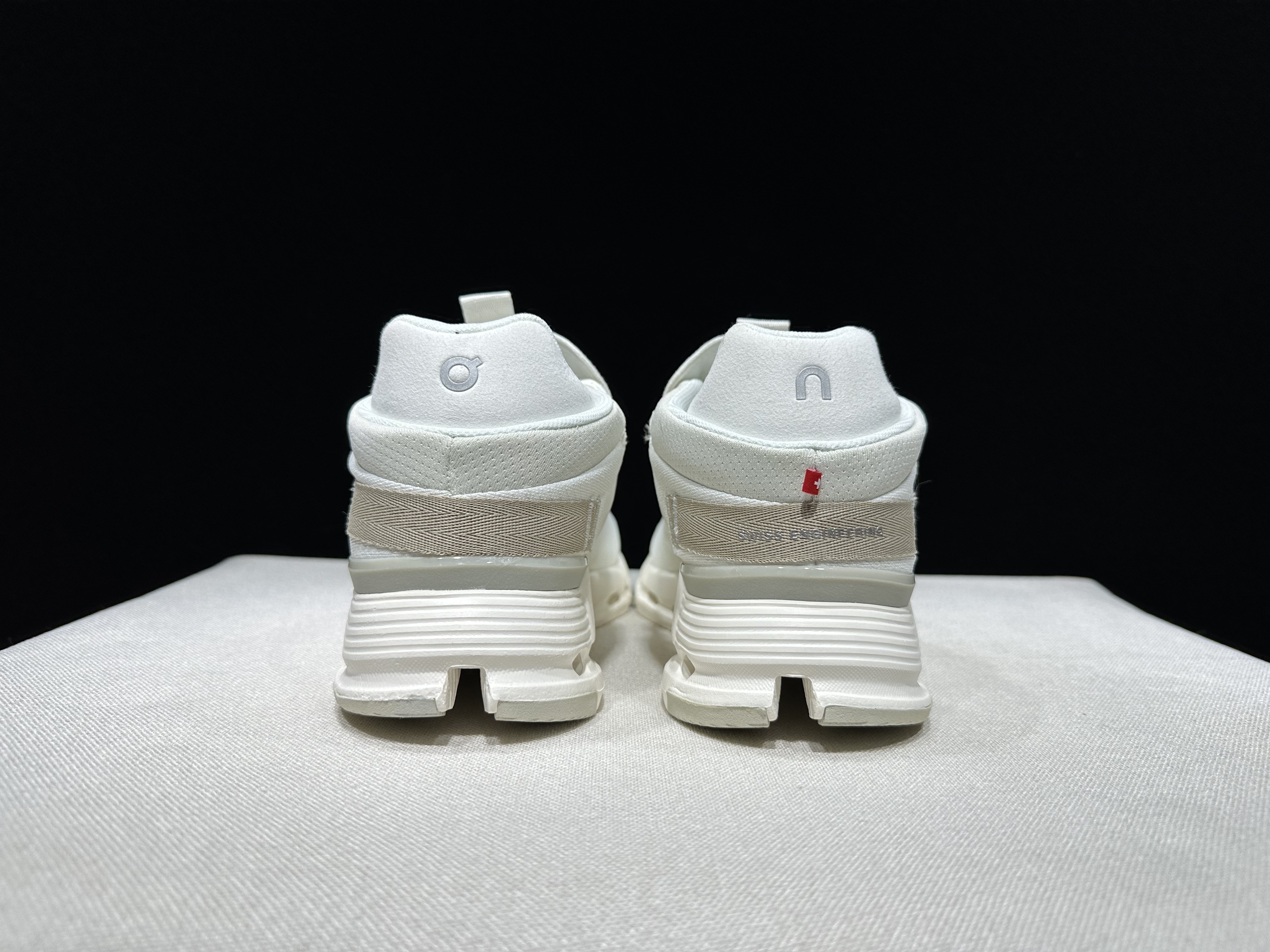 4382-55.99-qc- Cloudnova 2 gallery