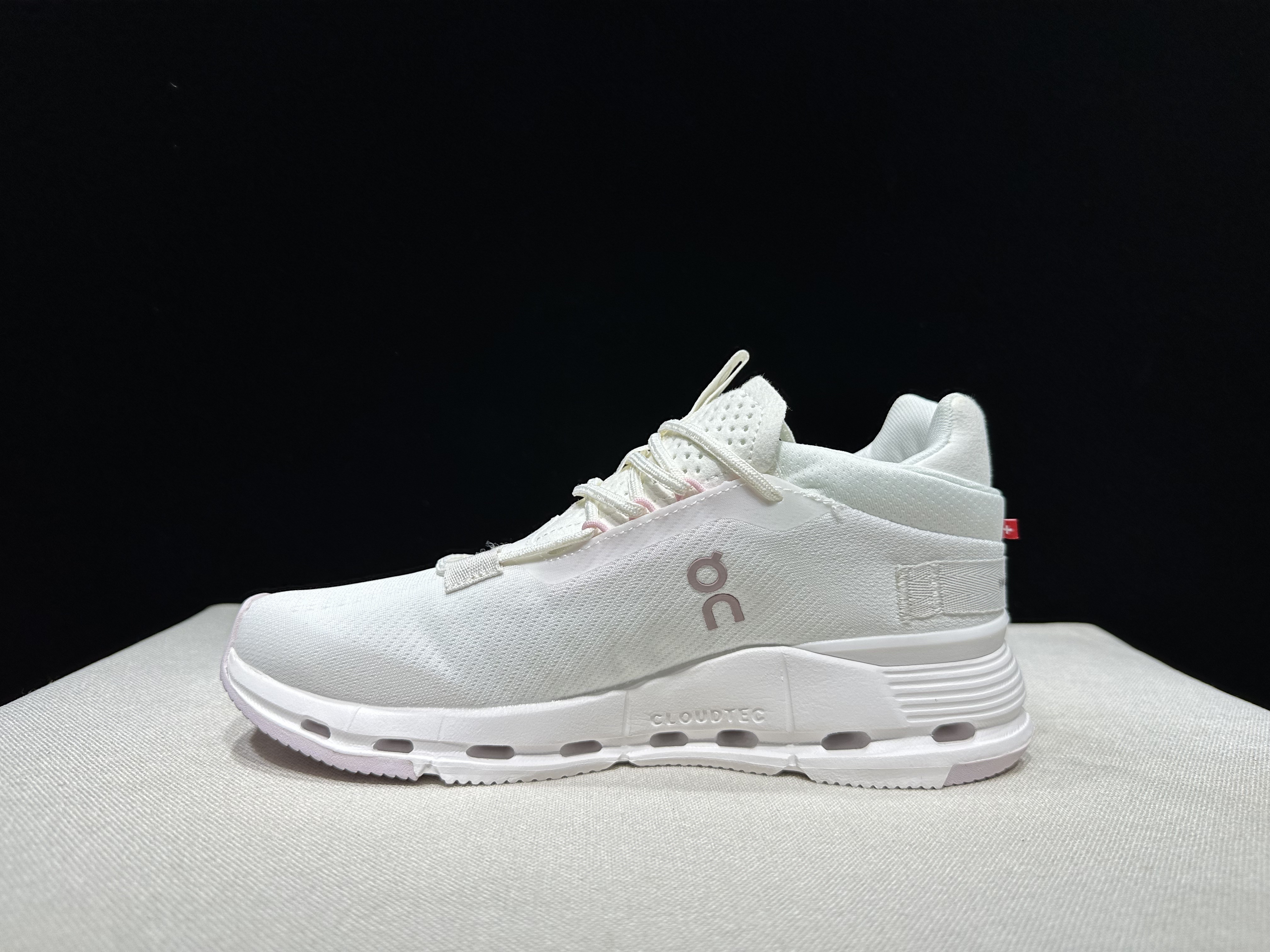 4382-55.99-qc- Cloudnova 2 gallery