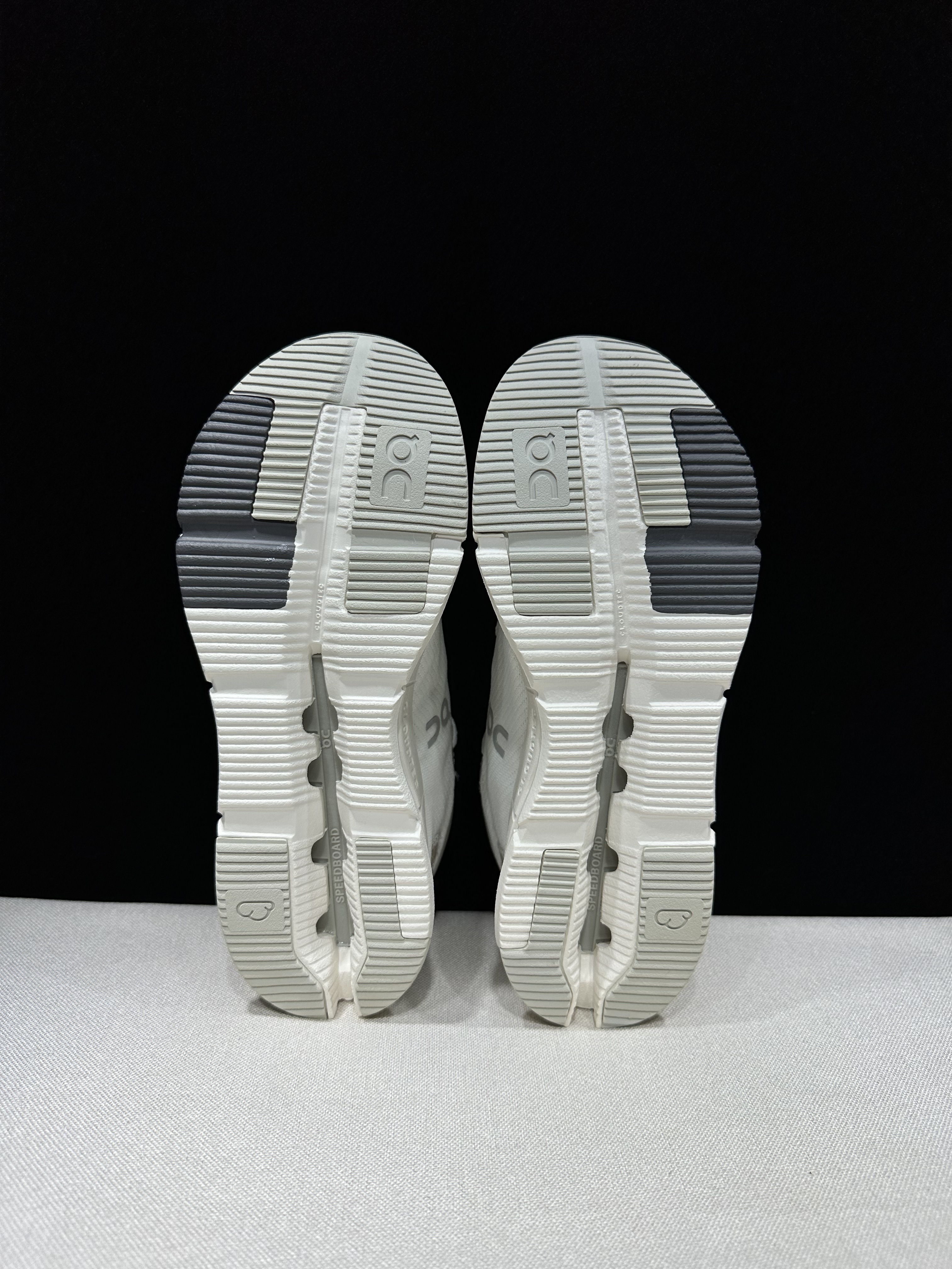 4382-55.99-qc- Cloudnova 2 gallery