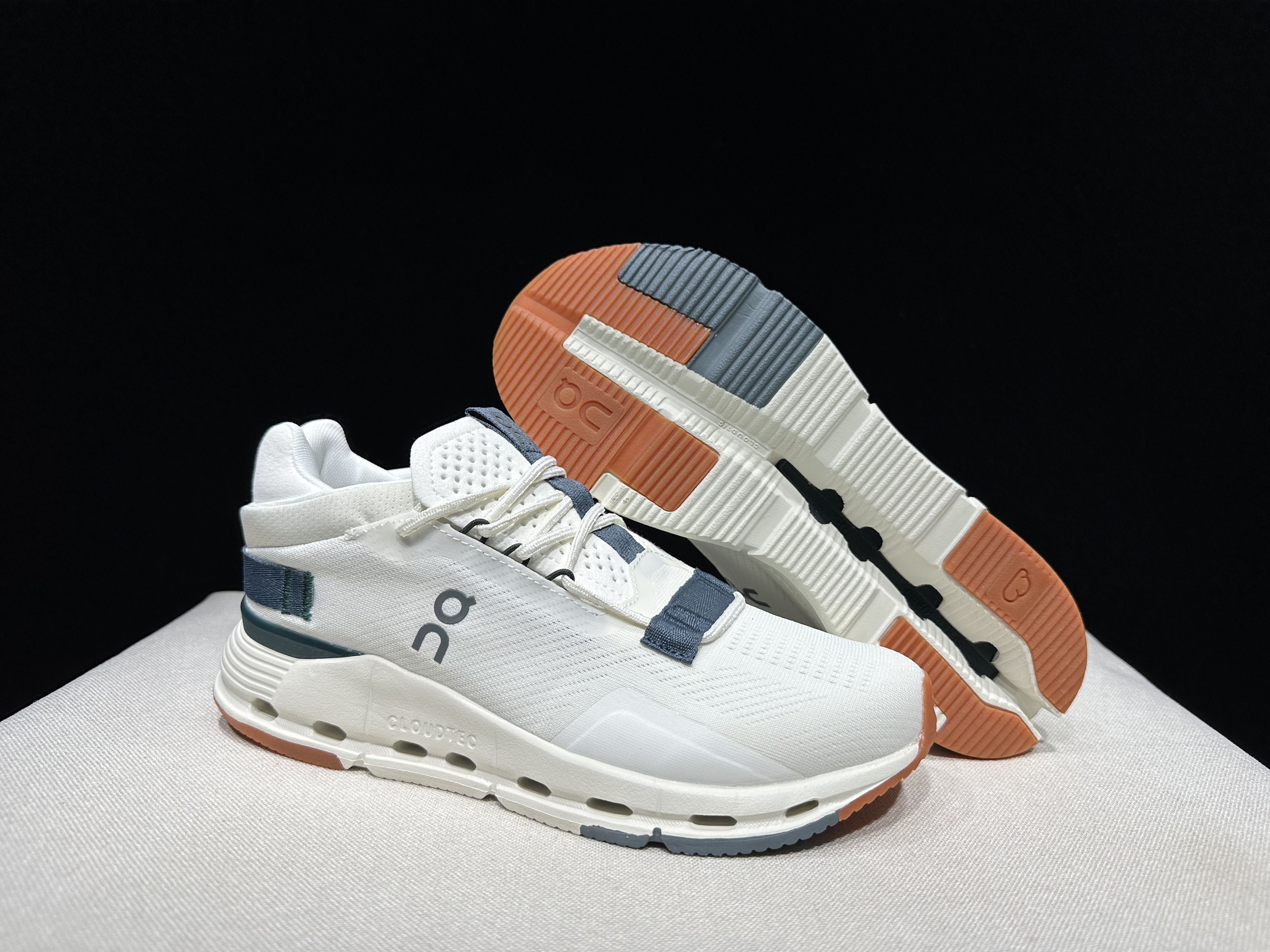 4382-55.99-qc- Cloudnova 2 gallery