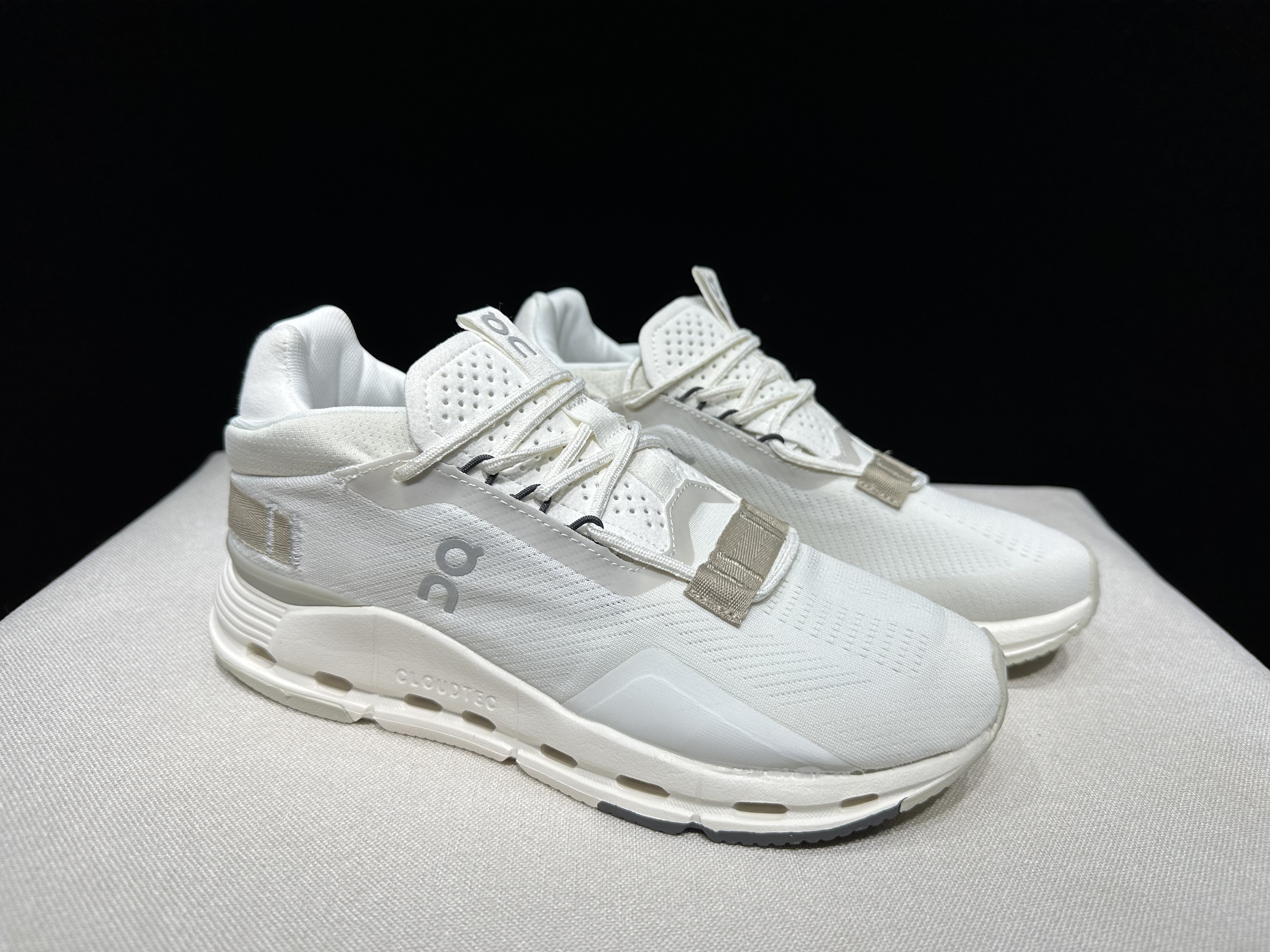 4382-55.99-qc- Cloudnova 2 gallery