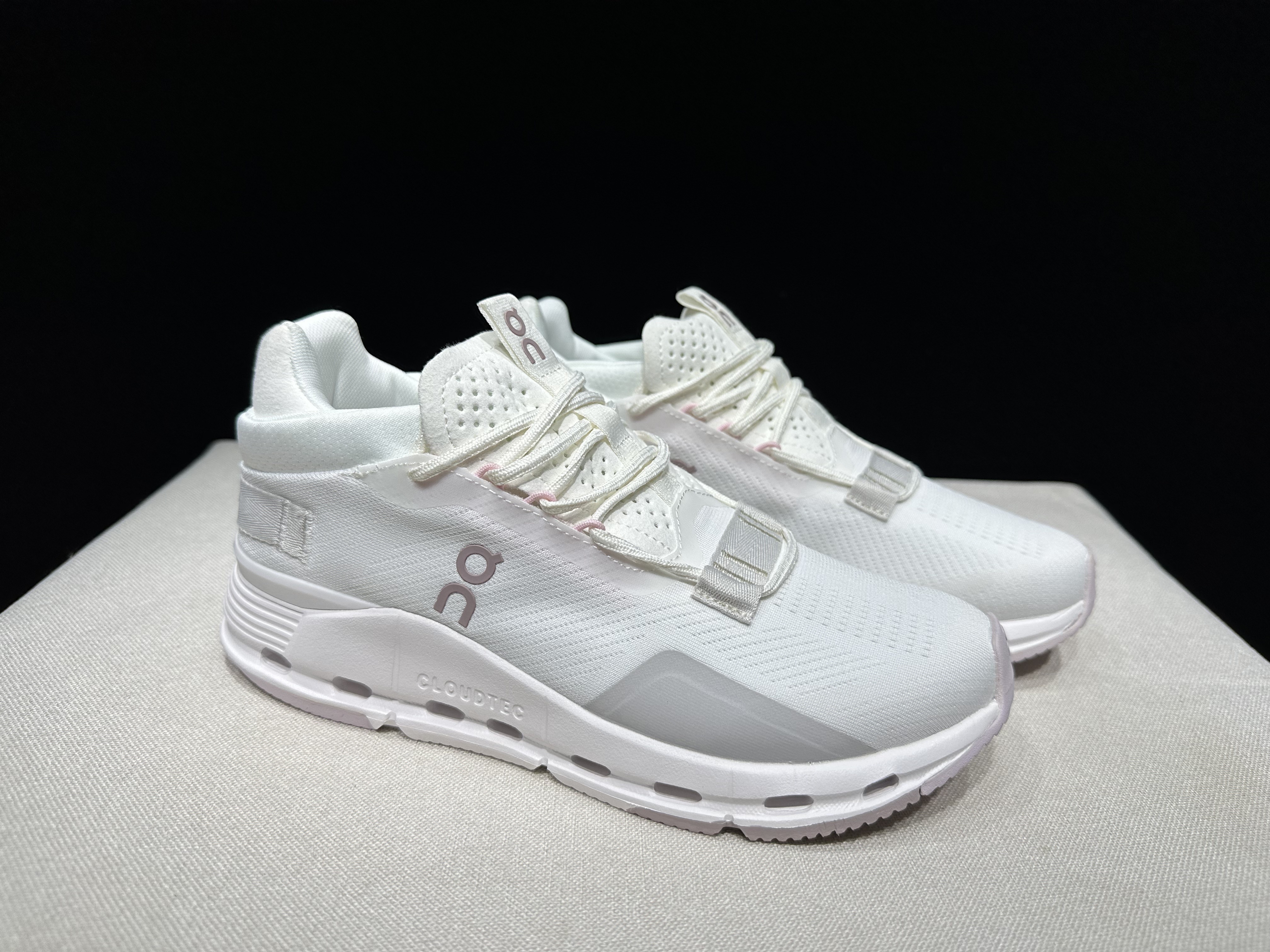 4382-55.99-qc- Cloudnova 2 gallery