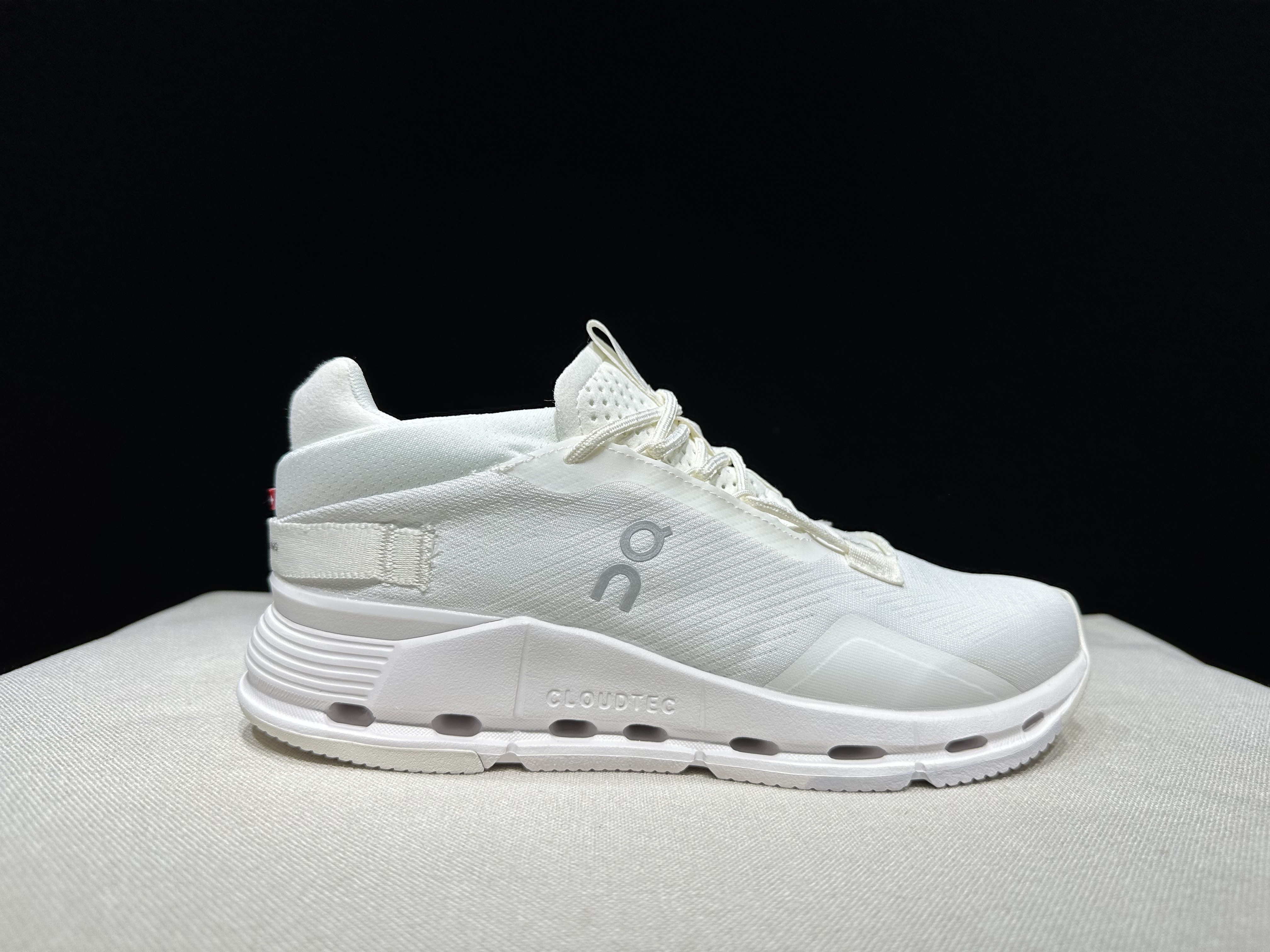 4382-55.99-qc- Cloudnova 2 gallery