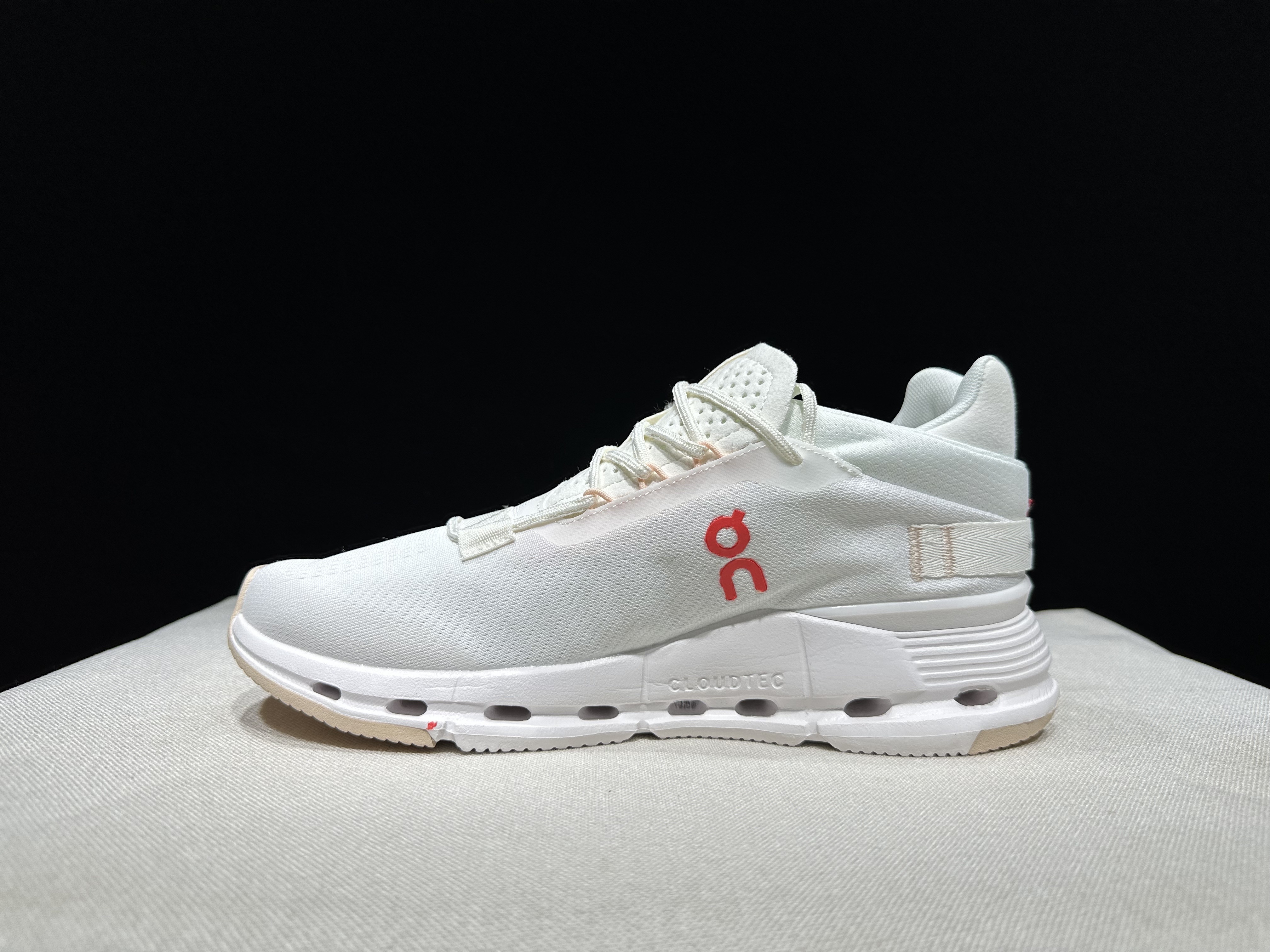 4382-55.99-qc- Cloudnova 2 gallery